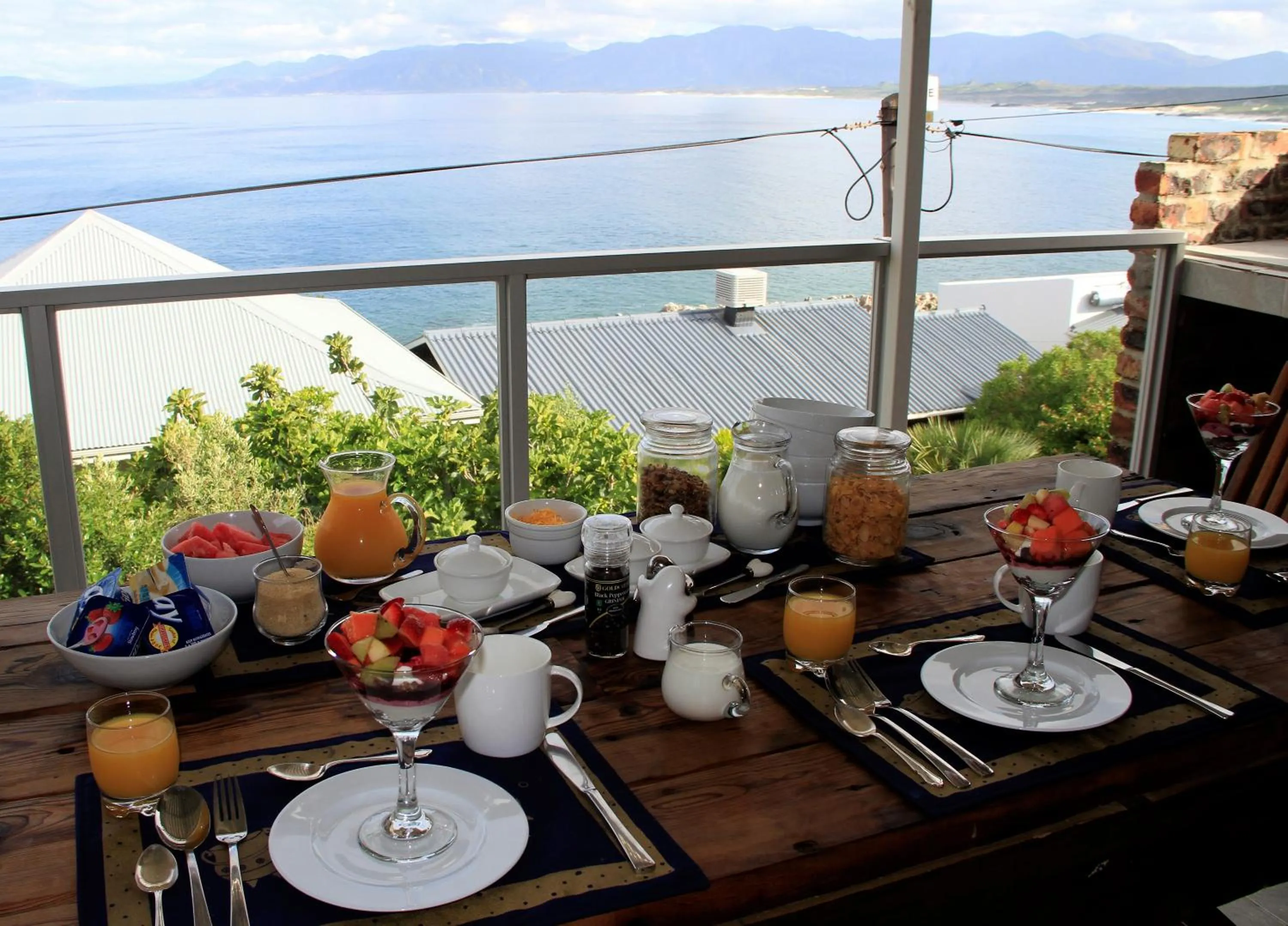 Sea view in Amazing Grace B&B