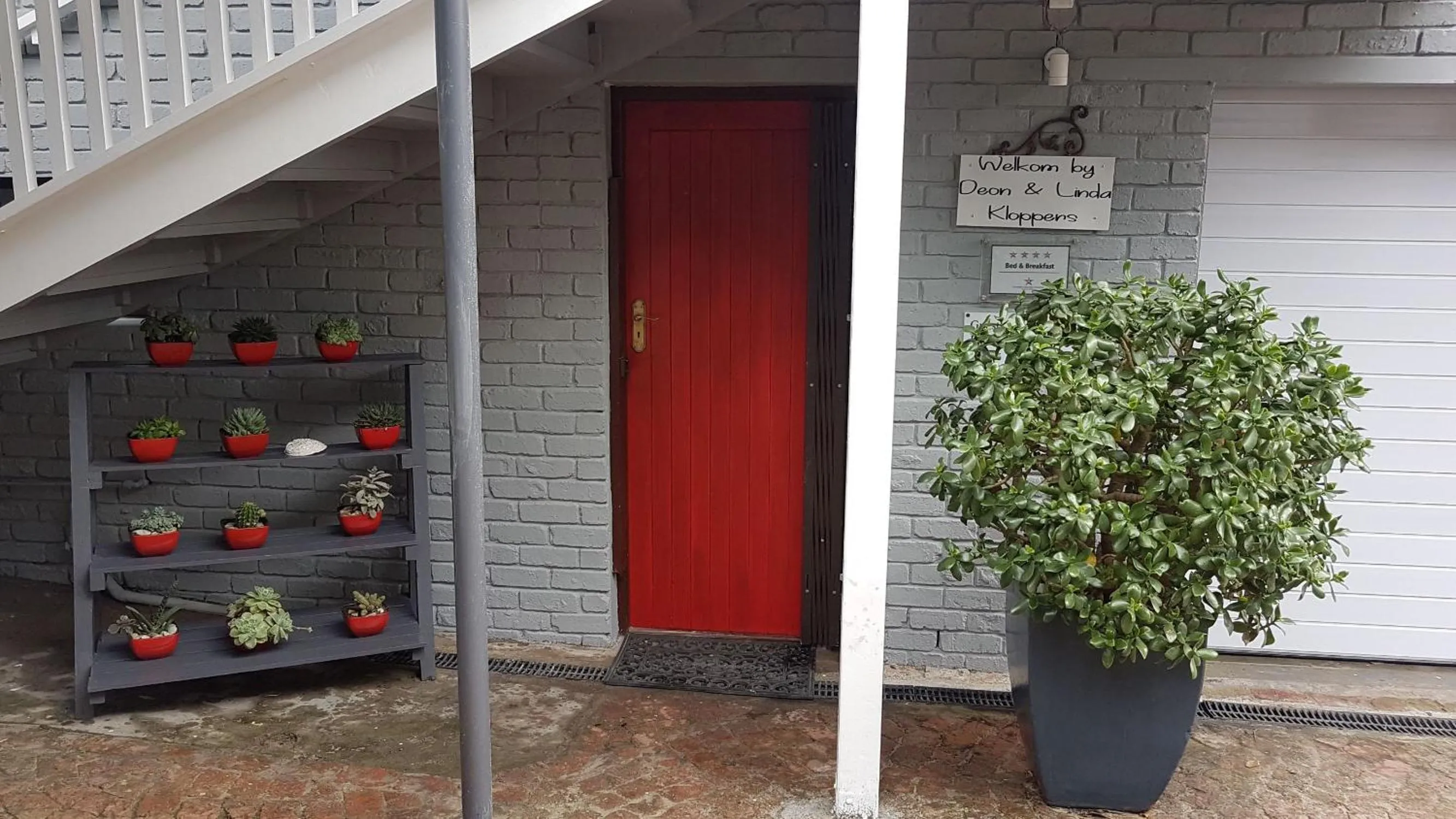 Facade/entrance in Amazing Grace B&B