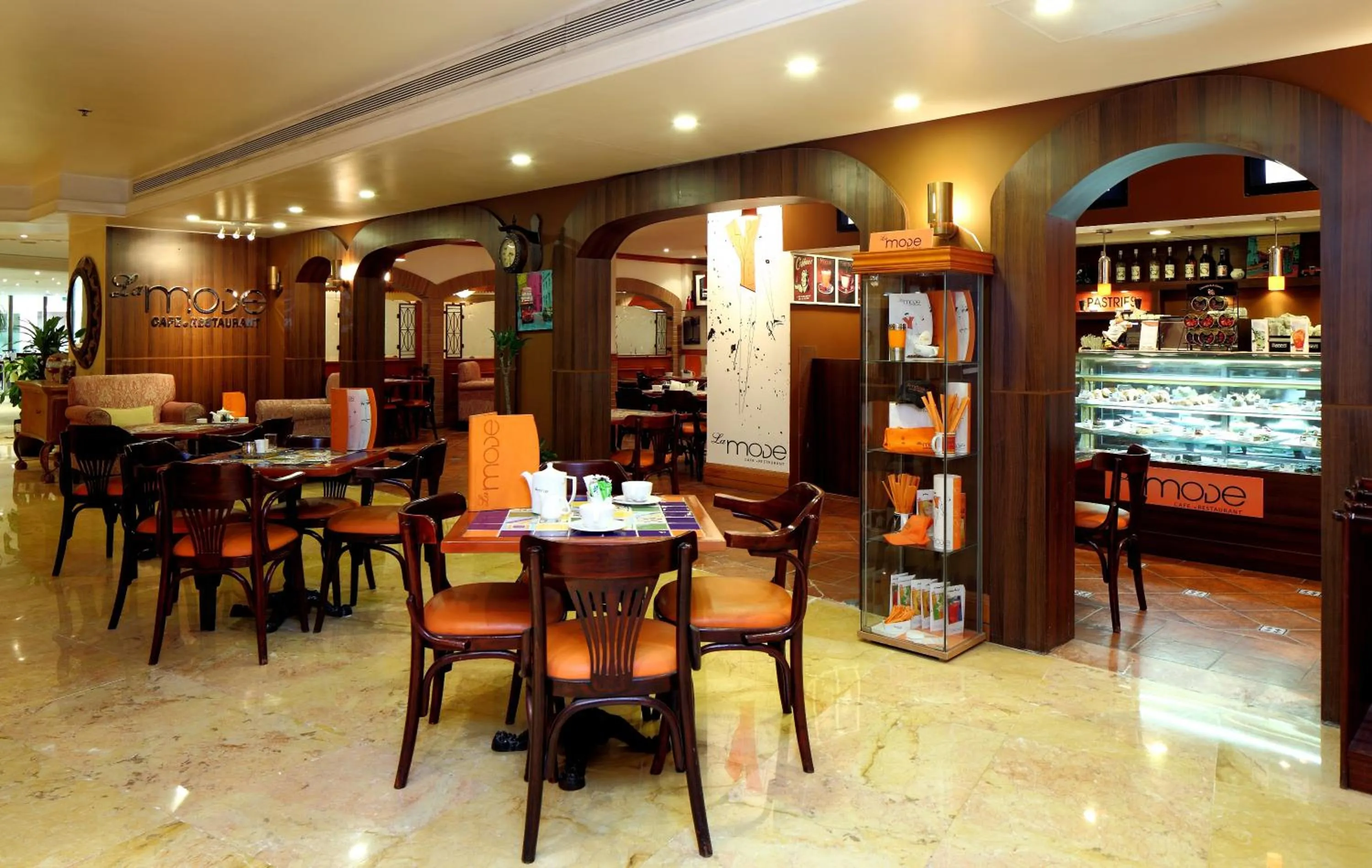 Restaurant/places to eat in Holiday Inn Al Khobar by IHG