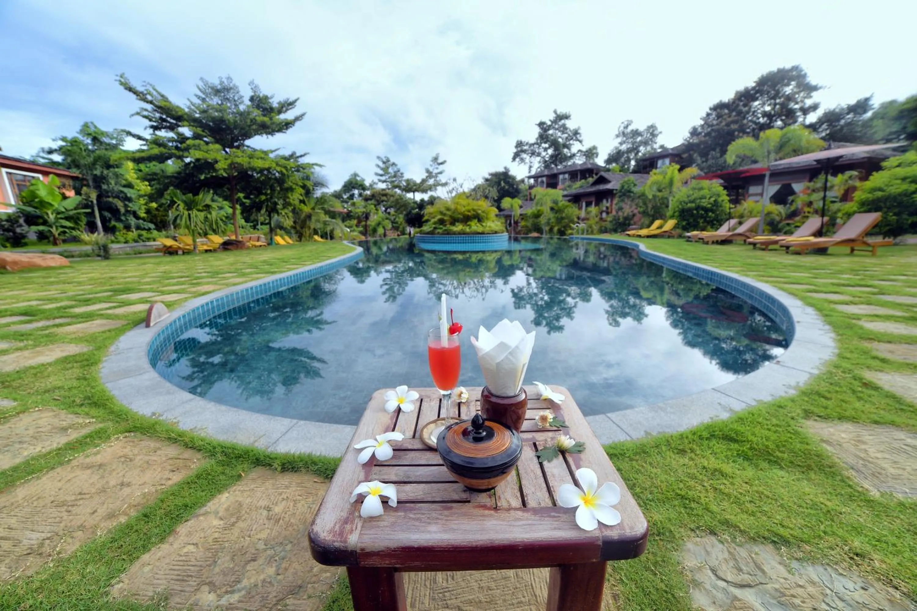 Swimming pool in Popa Garden Resort