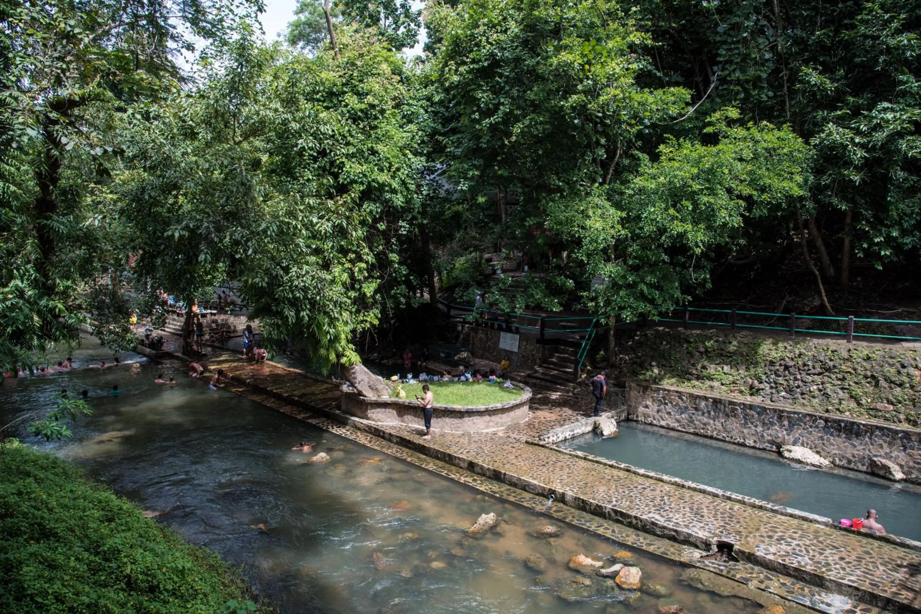 Nearby landmark in Thongphaphum River