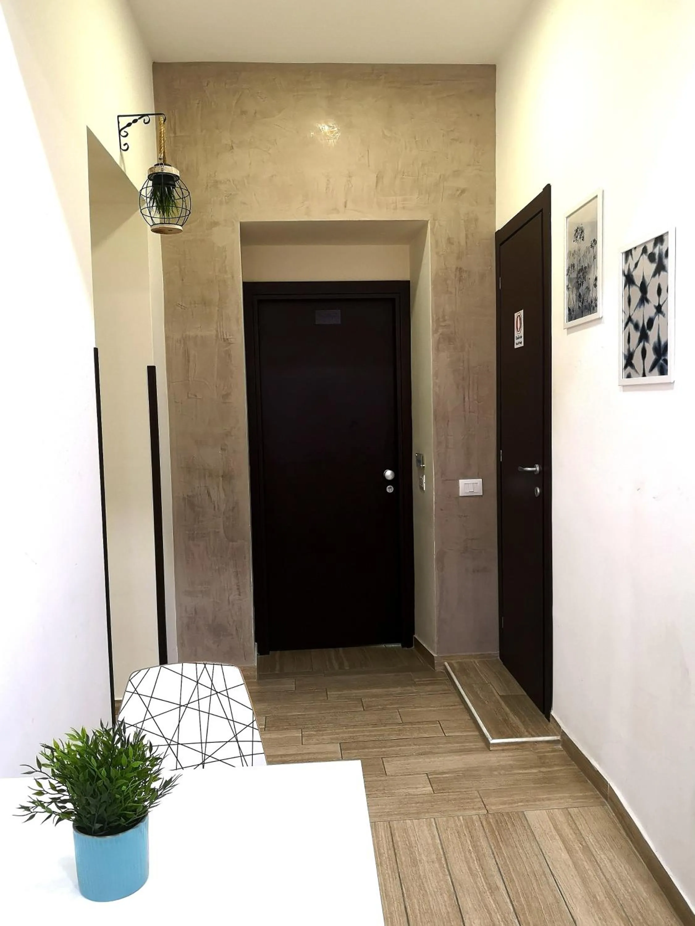 Facade/entrance in Napoli City Rooms