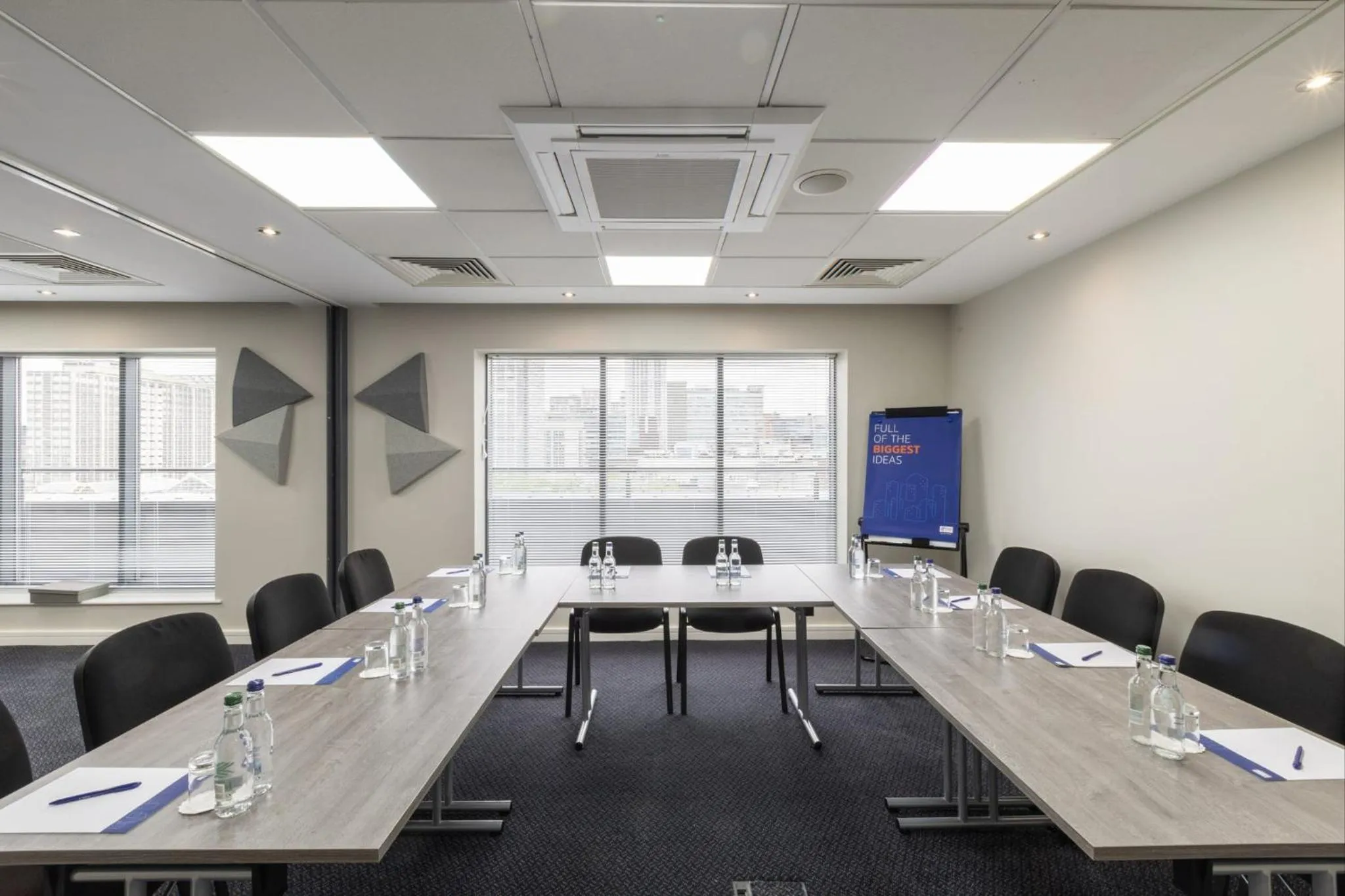 Meeting/conference room in Holiday Inn Express London Croydon by IHG