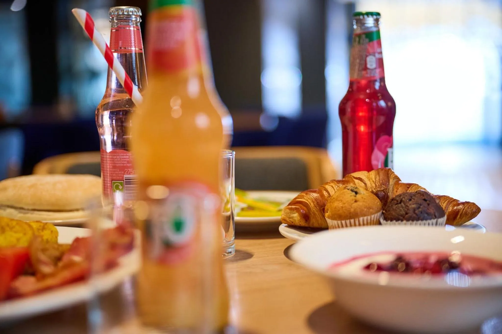 Breakfast in Holiday Inn Express London Croydon by IHG