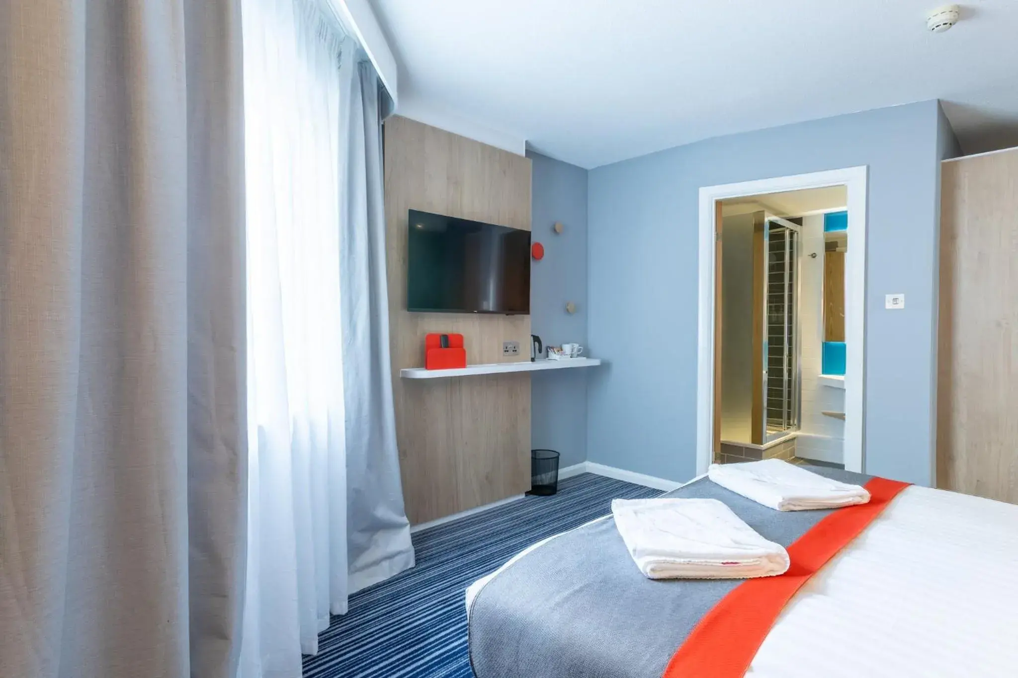 Standard Room with Free Hot Breakfast in Holiday Inn Express London Croydon by IHG Standard Room with Free Hot Breakfast in Holiday Inn Express London Croydon by IHG