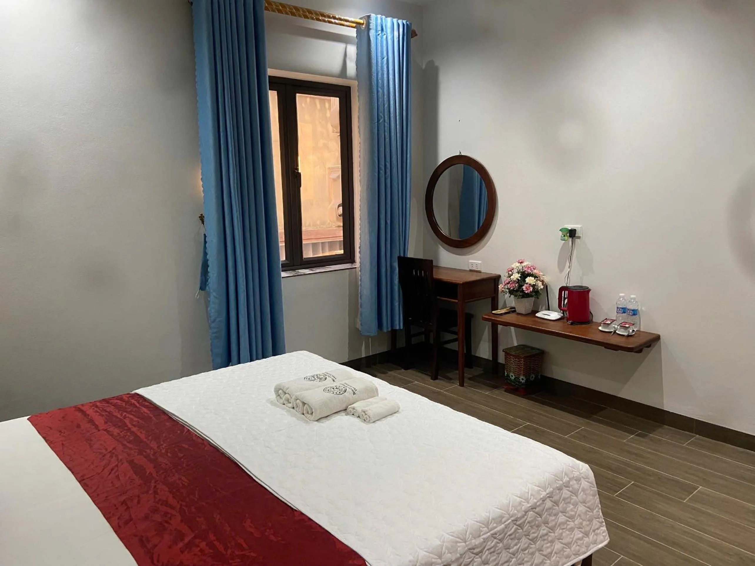 Photo of the whole room, Bed in Tam Coc Mountain View Homestay