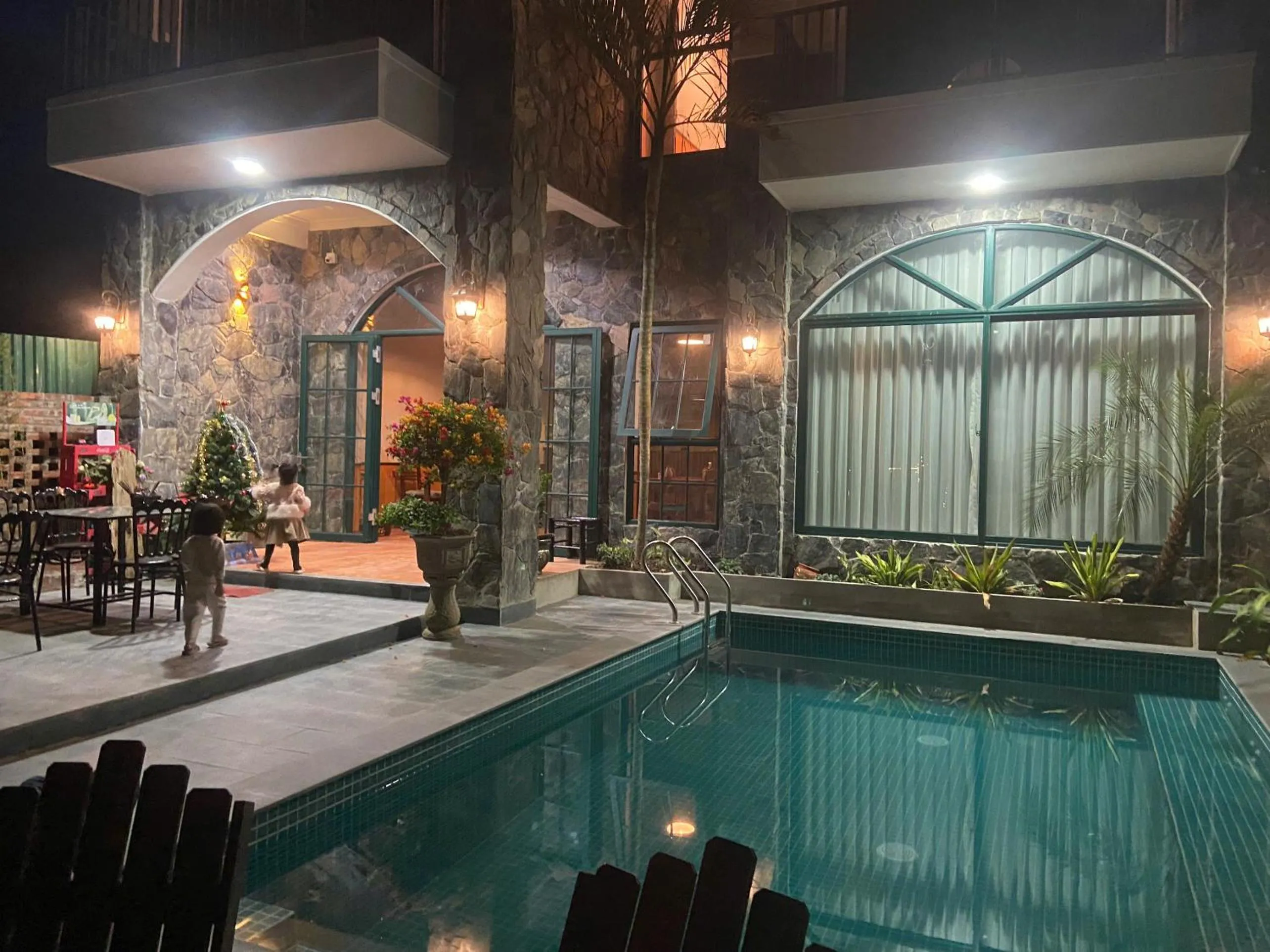 Pool view in Tam Coc Mountain View Homestay