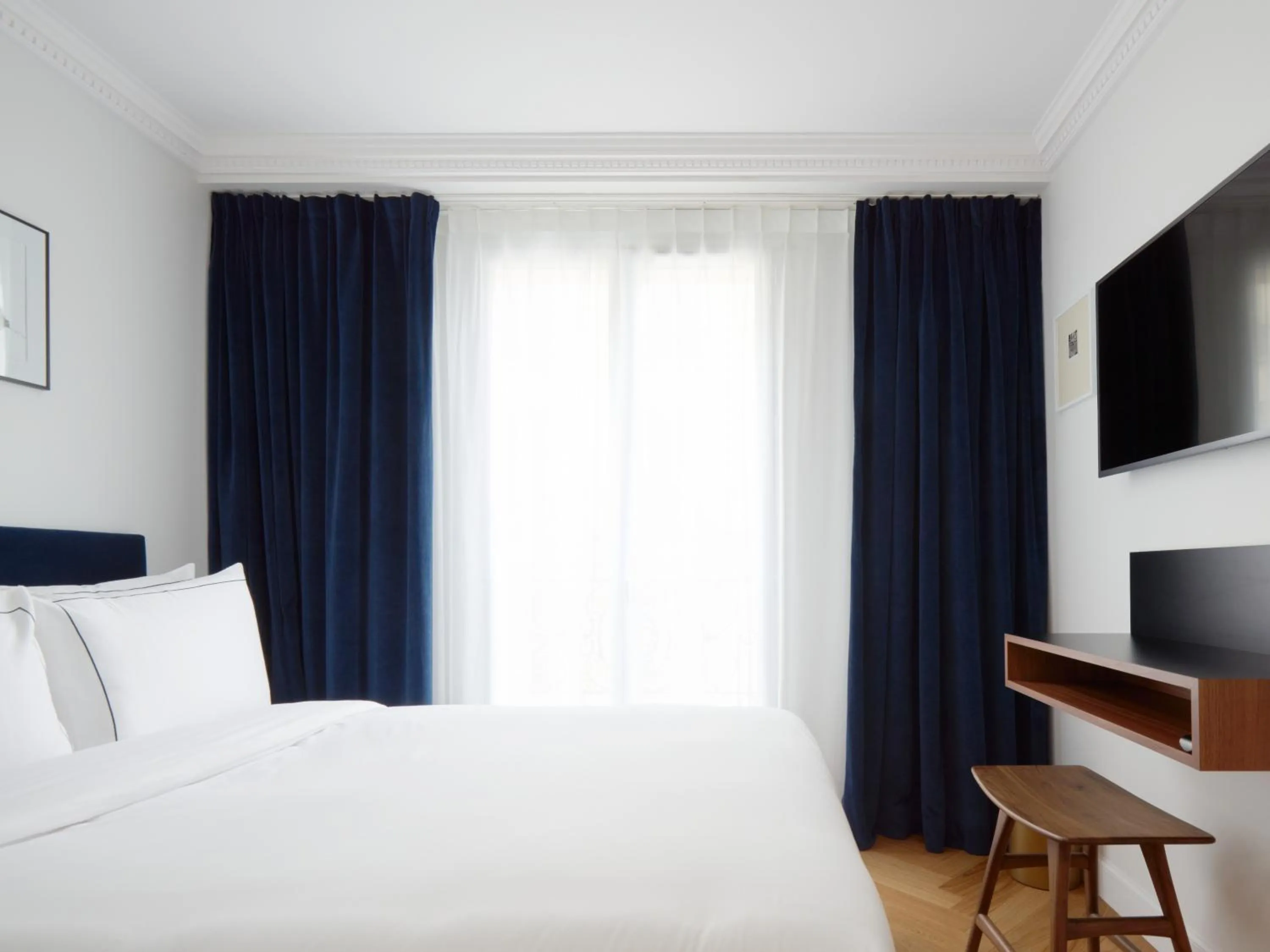Bed in Hotel Rendez-Vous Batignolles