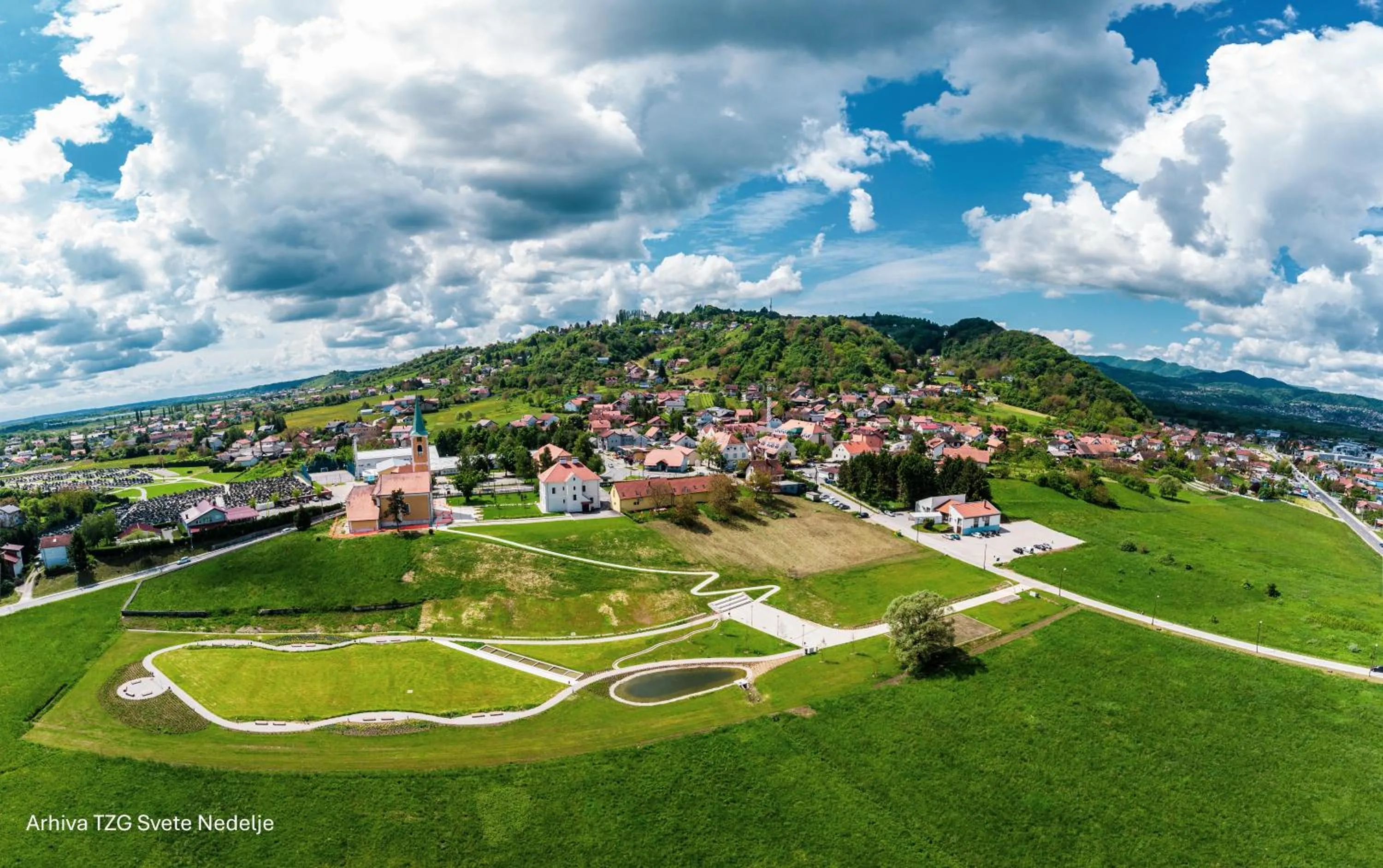 Neighbourhood in Hotel Santiny