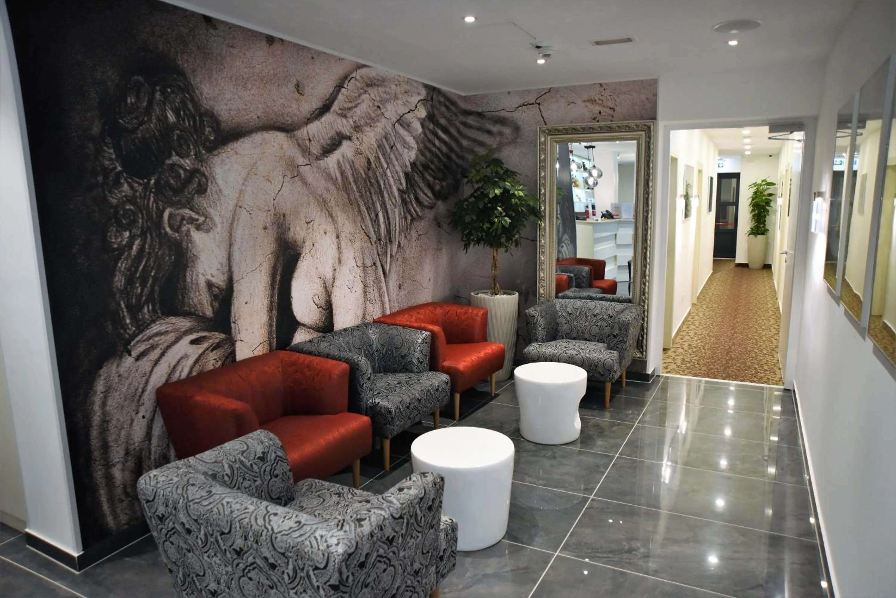 Seating area in Hotel Santiny