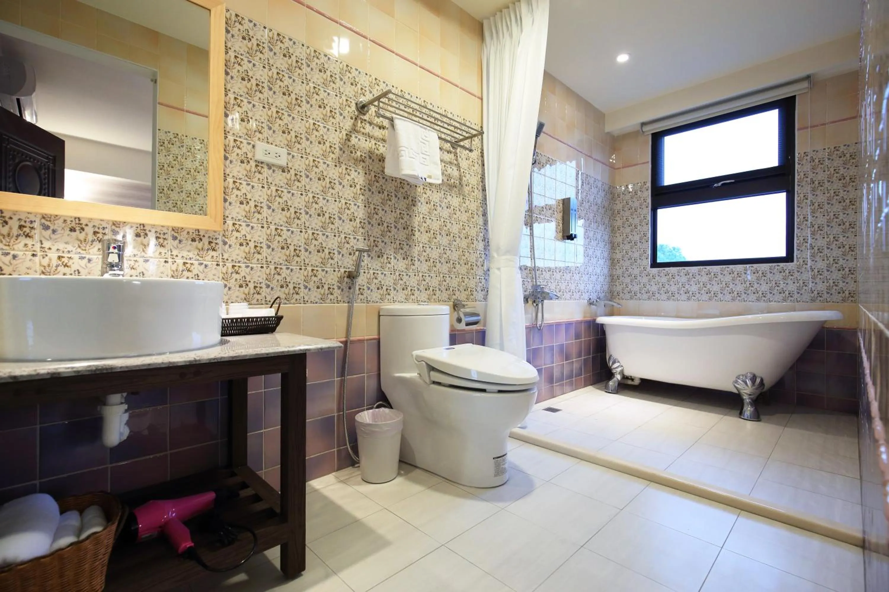 Taroko Mountain View B&B