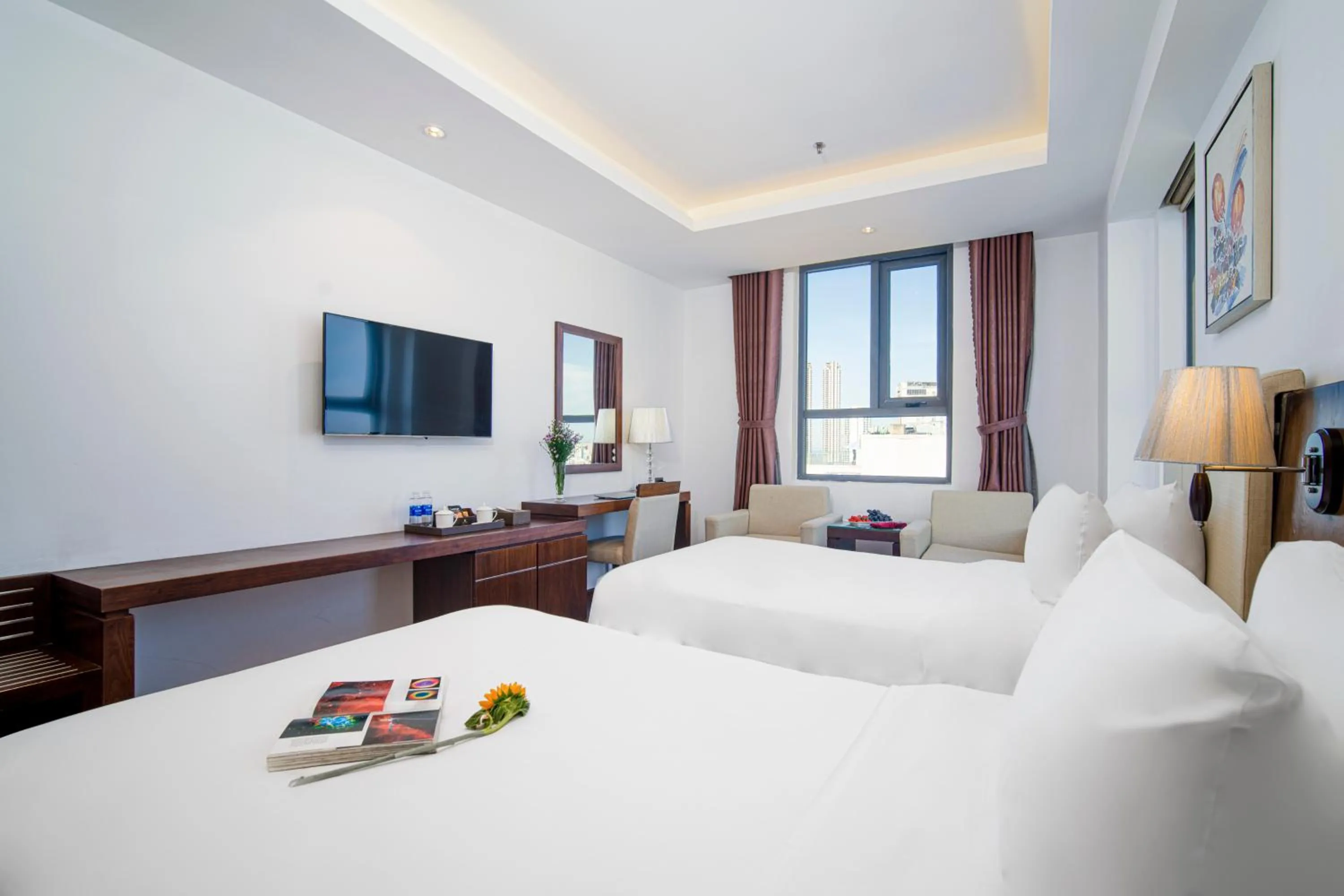 View (from property/room), Bed in Luxtery Hotel