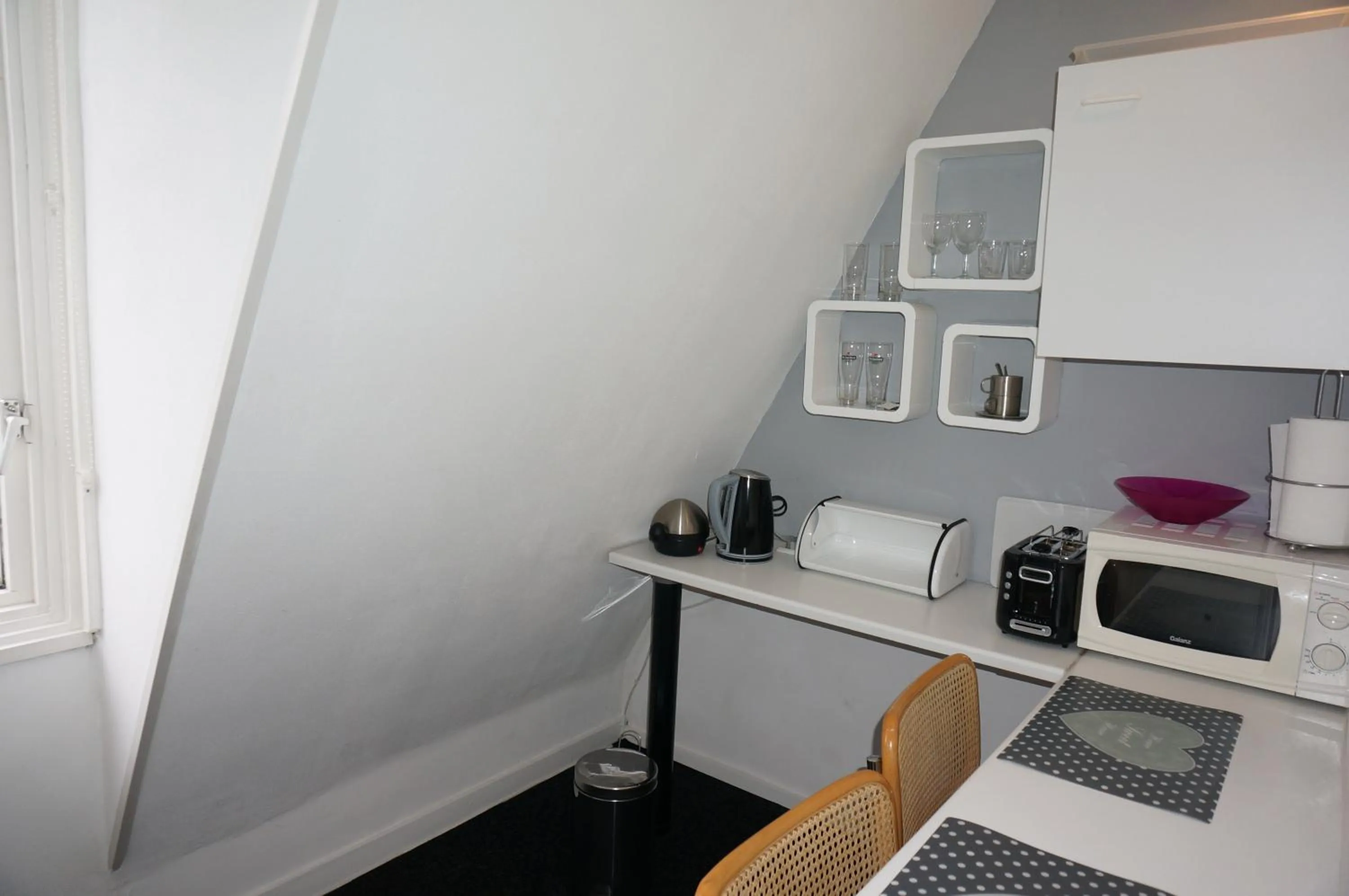 Kitchen or kitchenette in Amsterdam Roof Terrace B&B