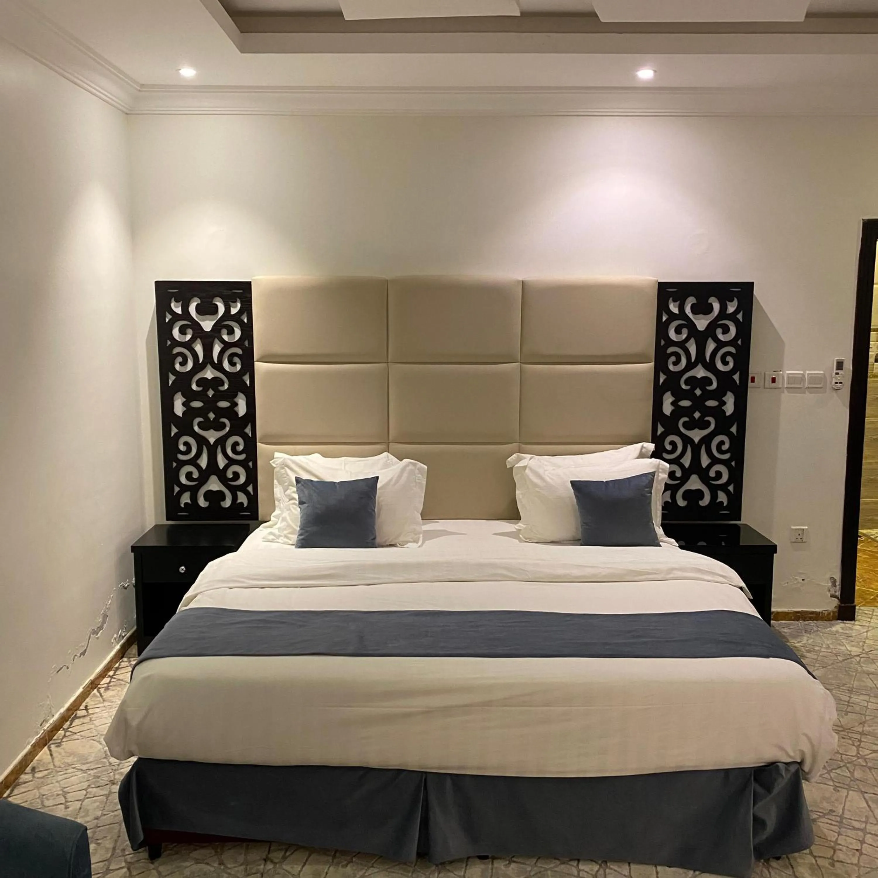 Bed in City Center Plaza Aparthotel