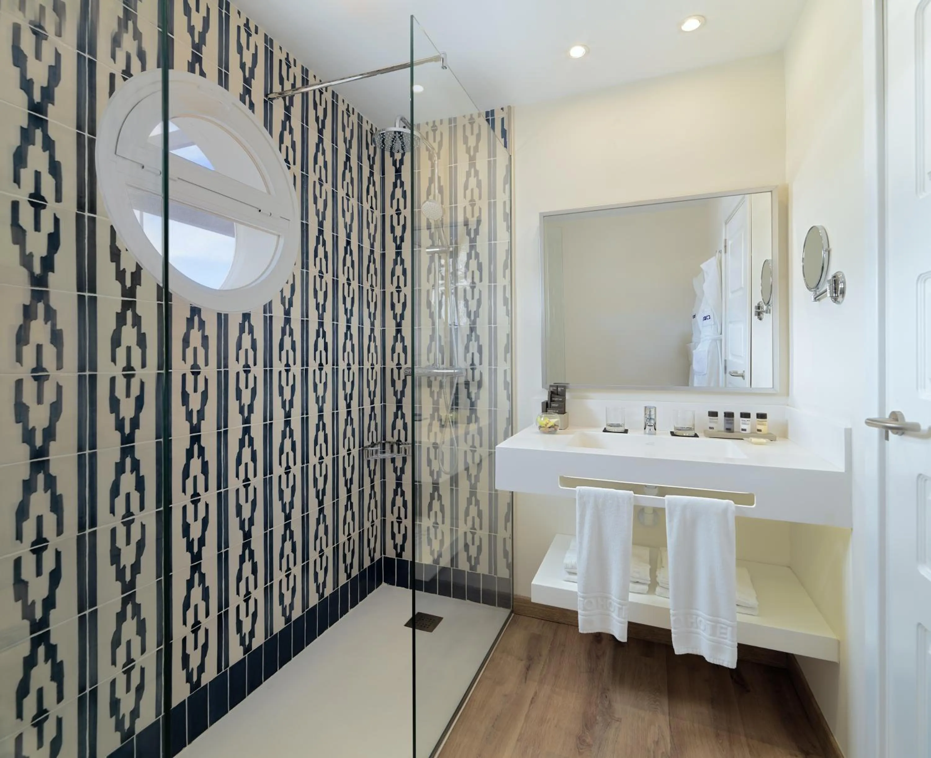 Shower in H10 Ocean Dunas - Adults Only