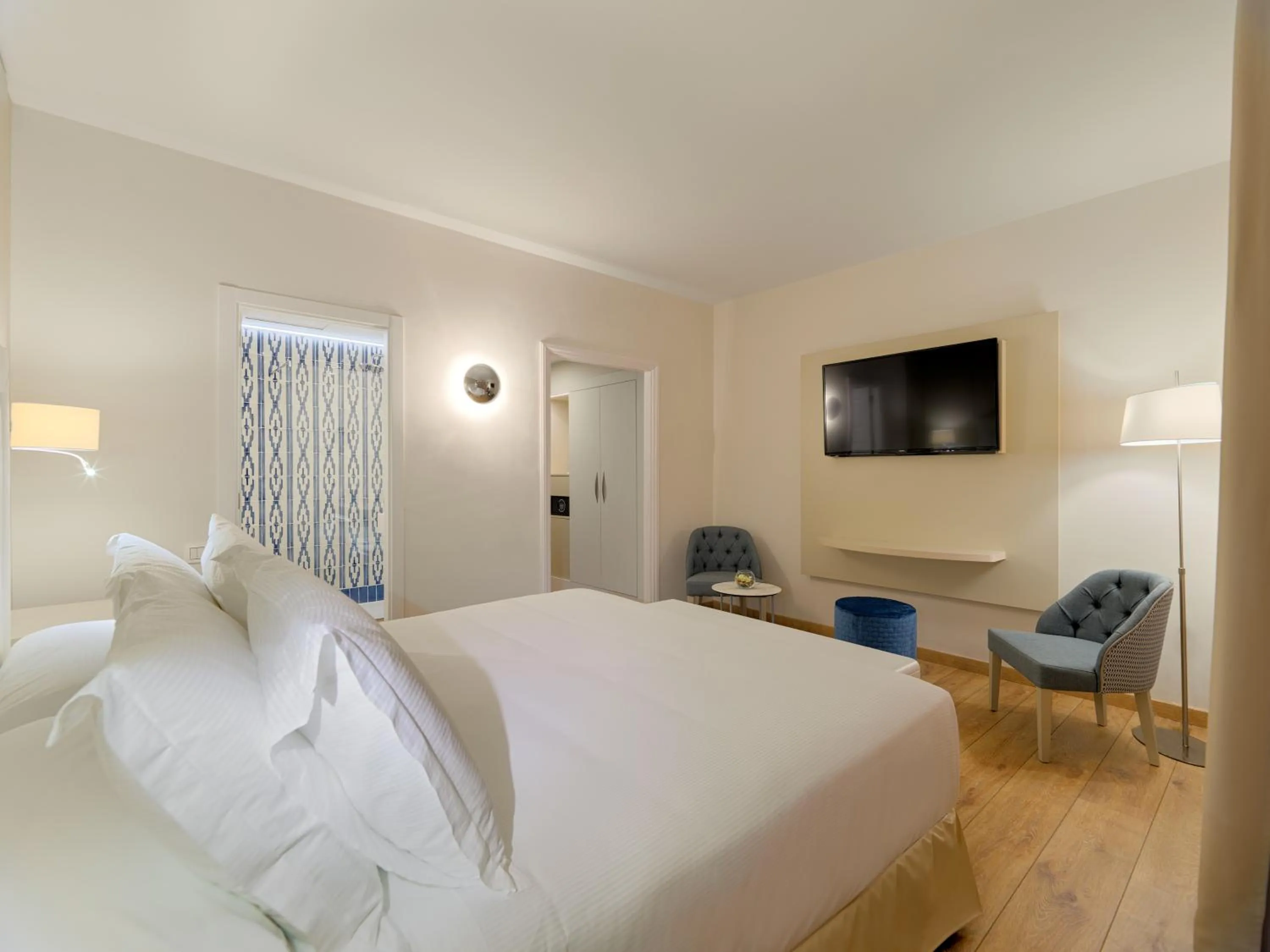 Photo of the whole room, Bed in H10 Ocean Dunas - Adults Only