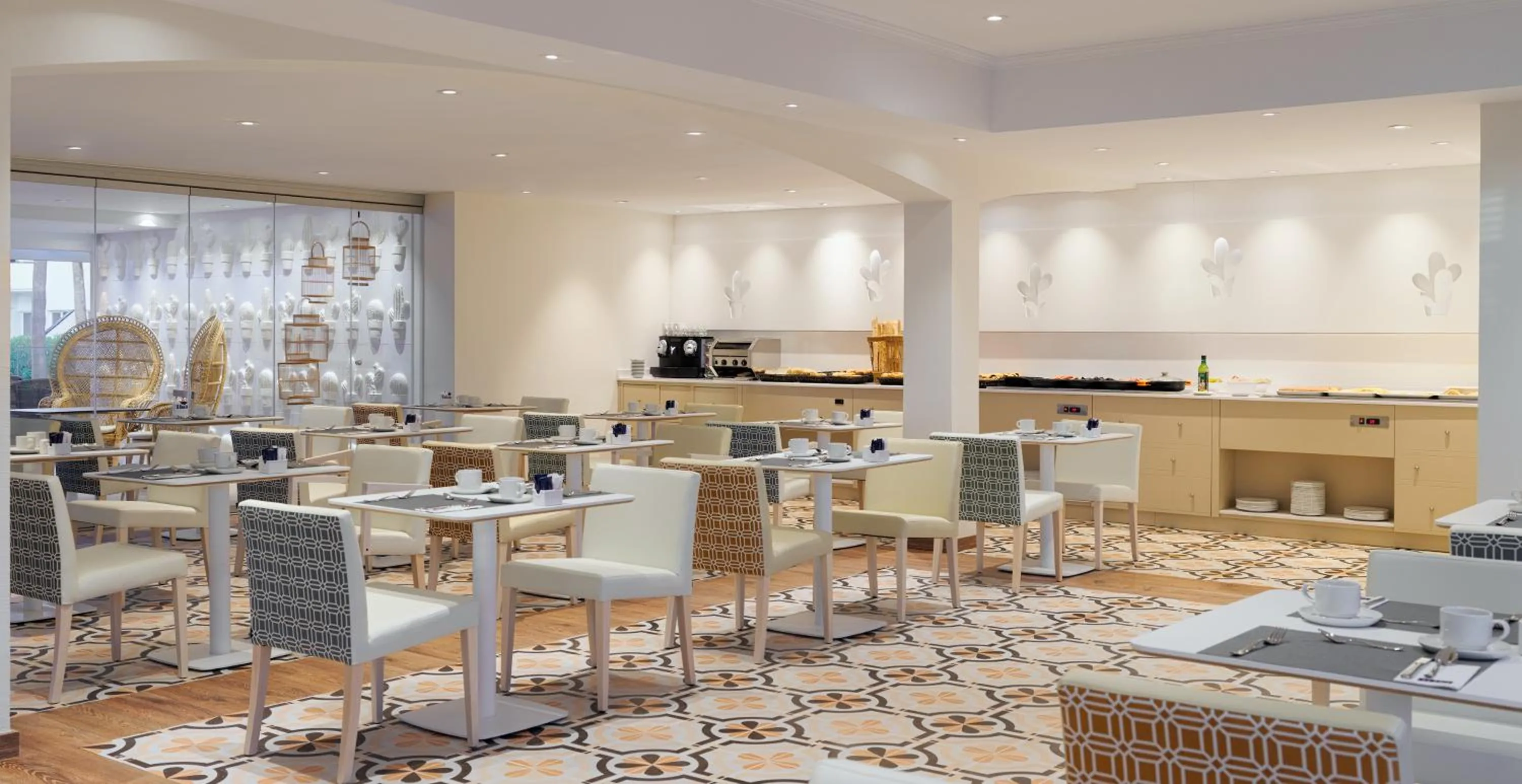 Restaurant/places to eat in H10 Ocean Dunas - Adults Only