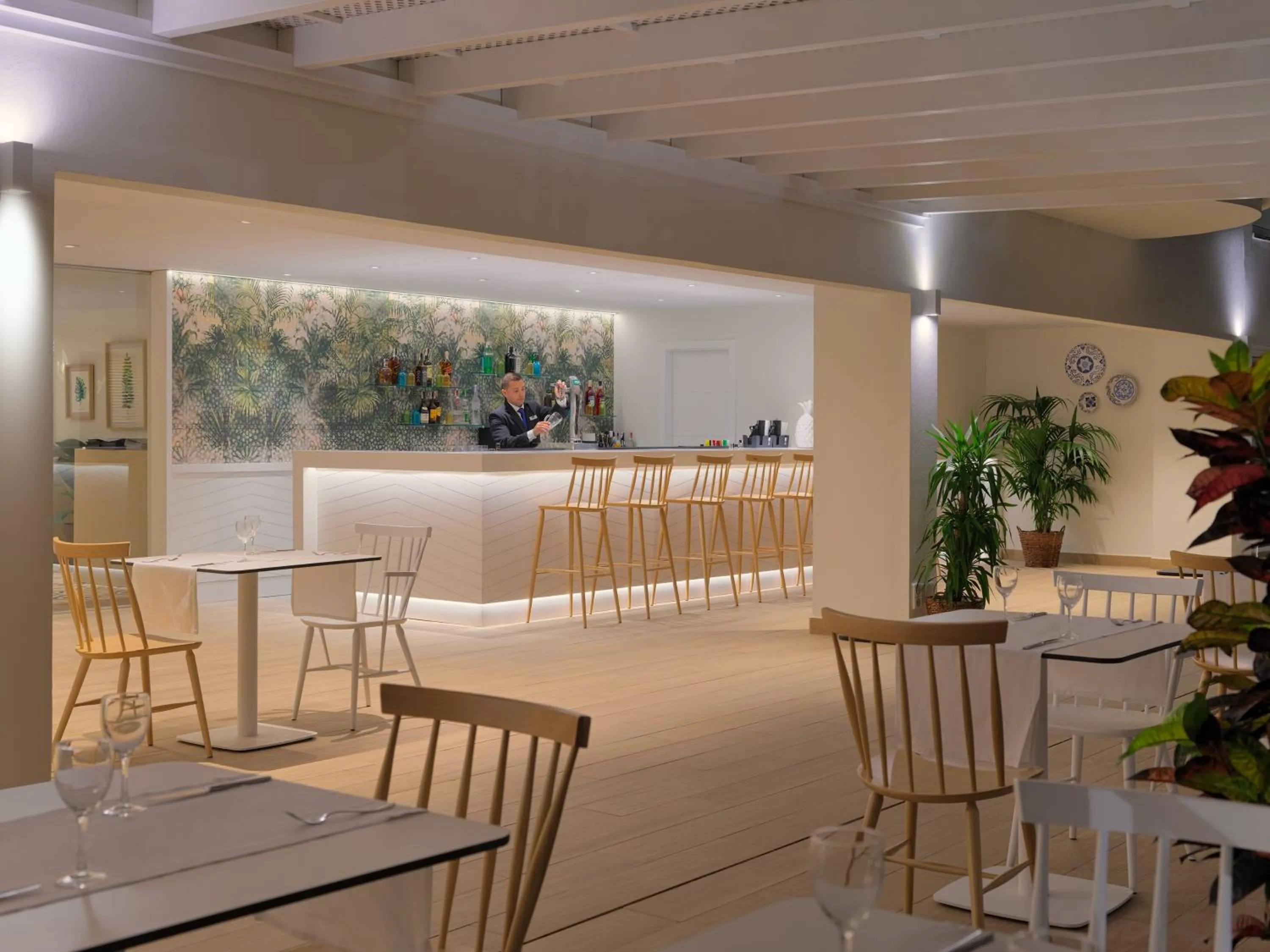 Lounge or bar in H10 Ocean Dunas - Adults Only