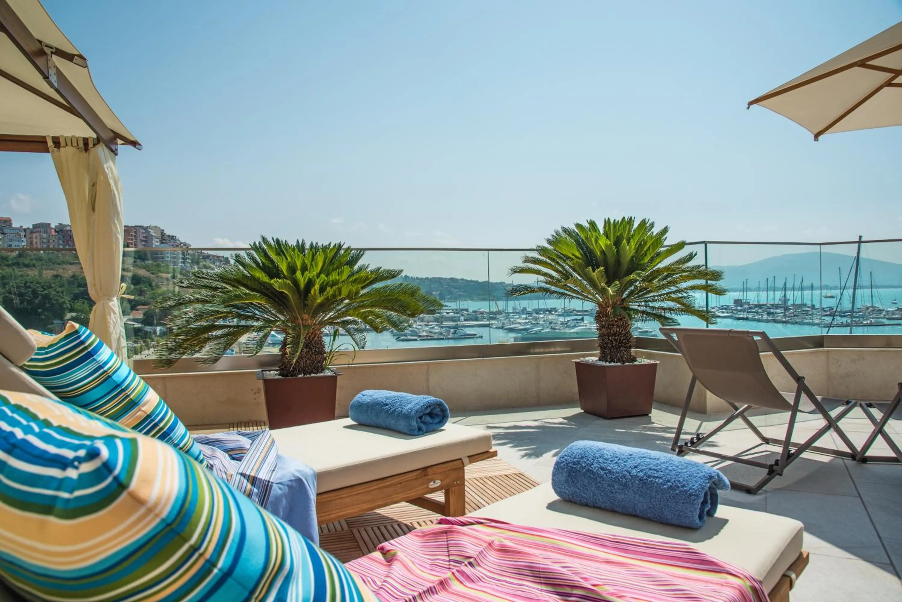 Swimming pool in Blu Bay Hotel Sozopol
