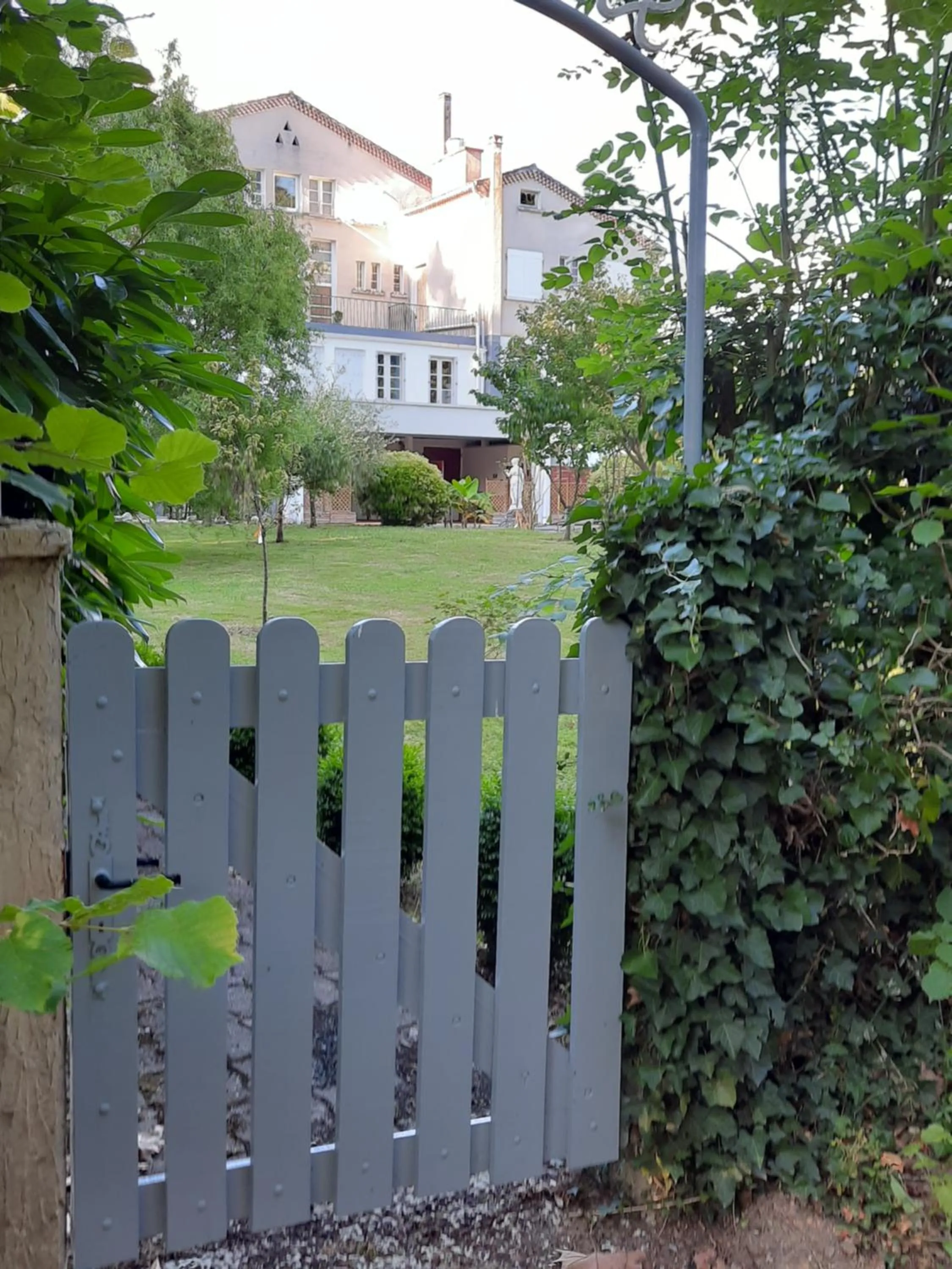 Garden view in Hostellerie de La Roseraie