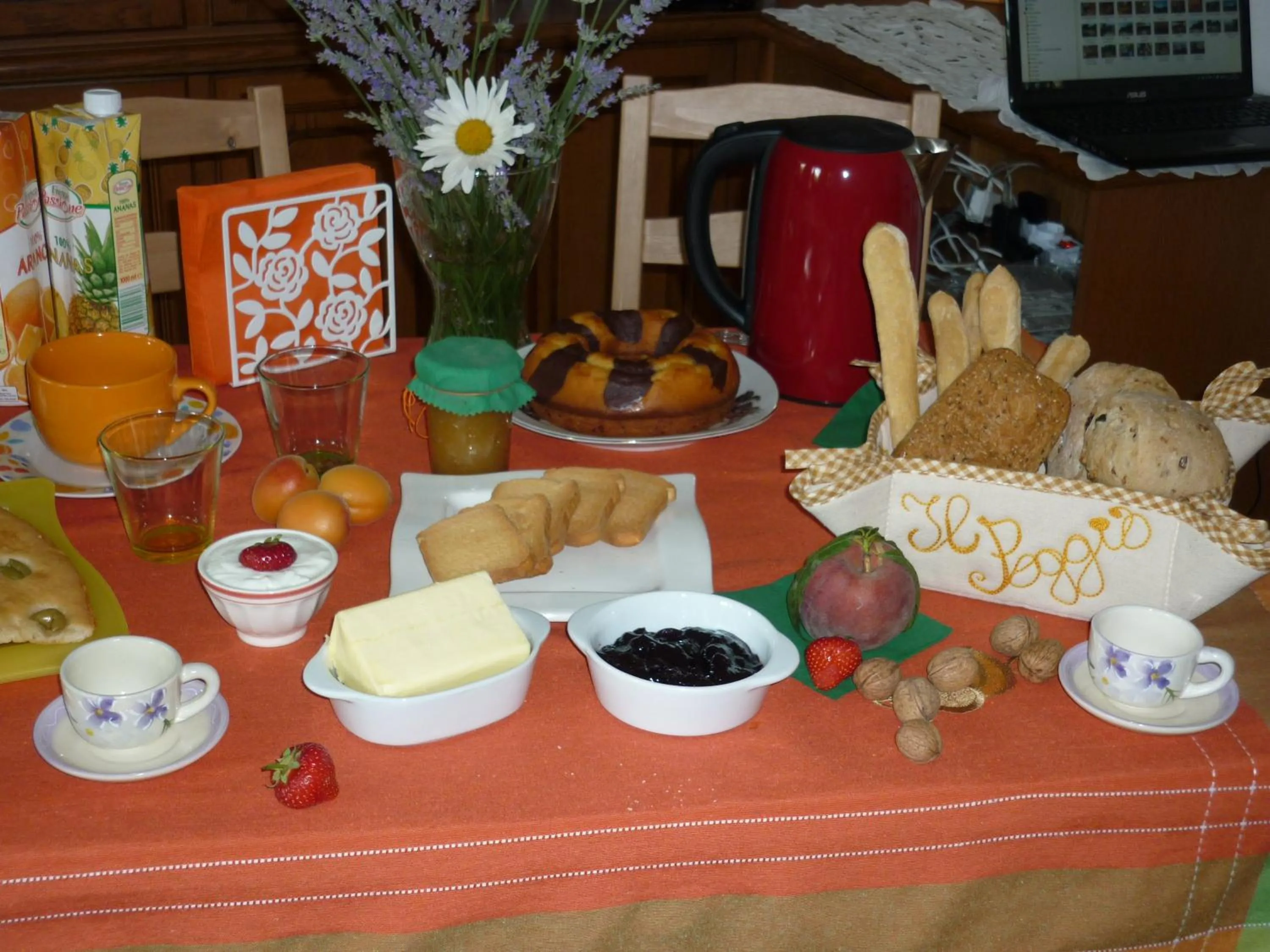 Food and drinks in Il Poggio di Traverde