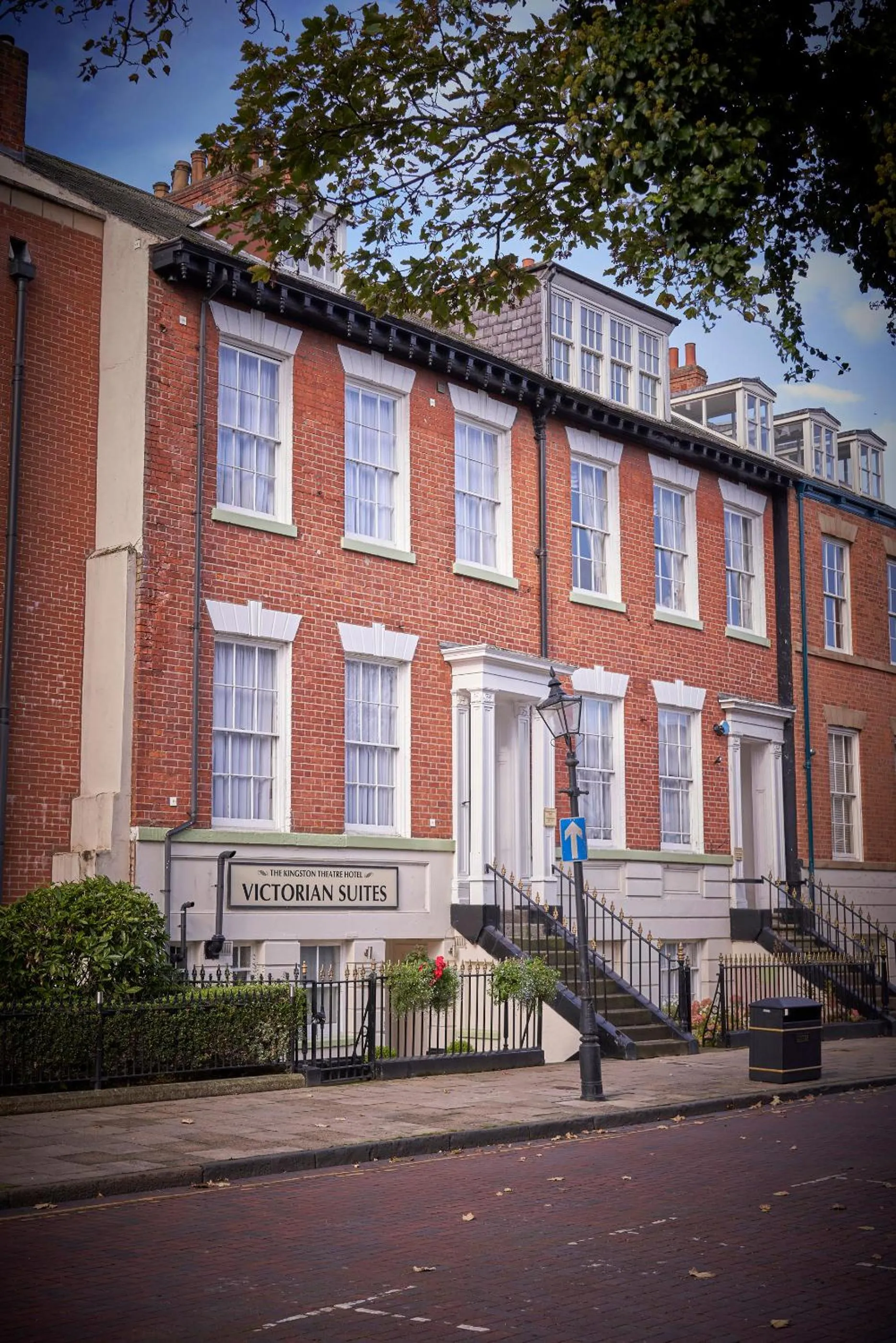 Property building in Kingston Theatre Hotel