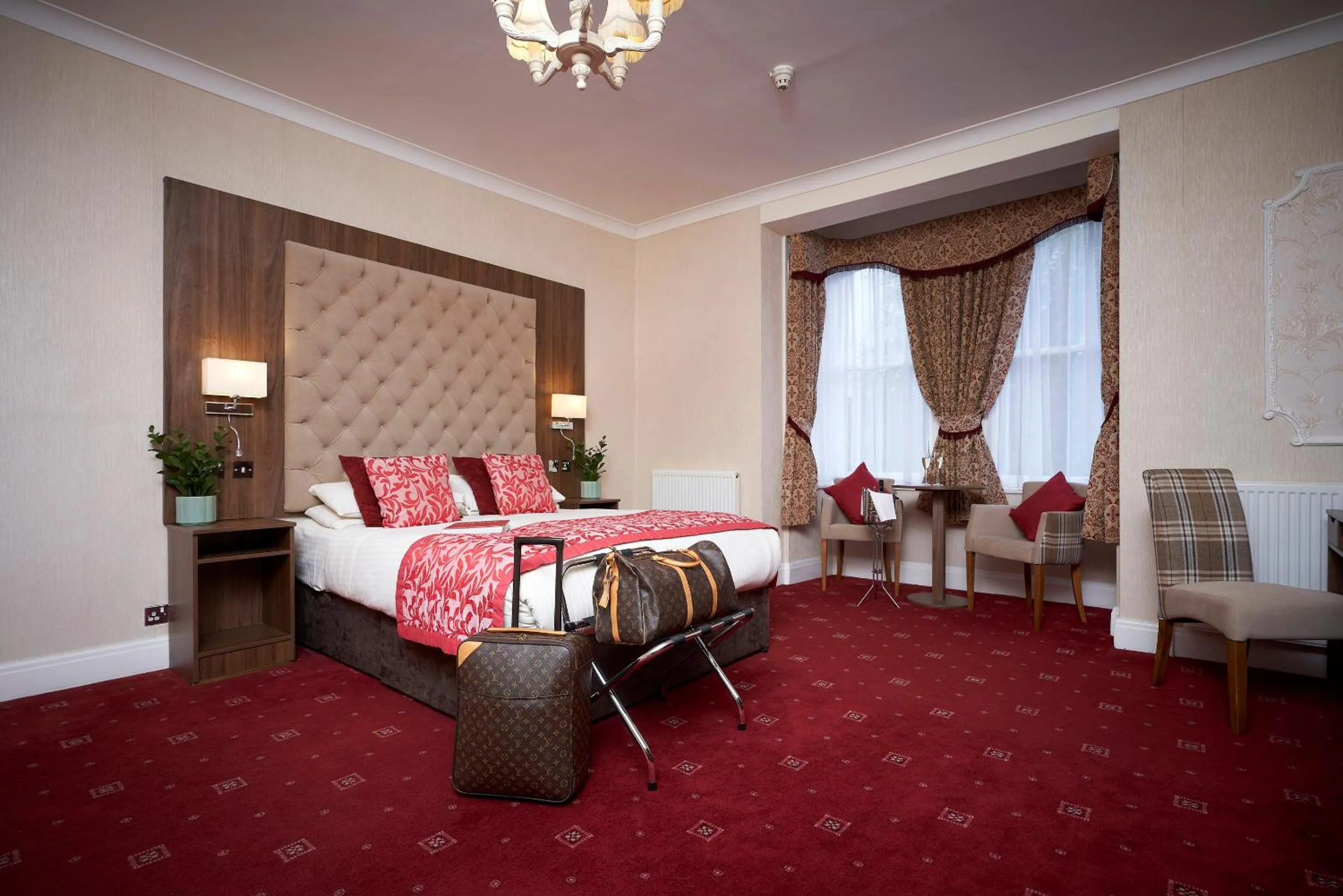 Property building, Bed in Kingston Theatre Hotel