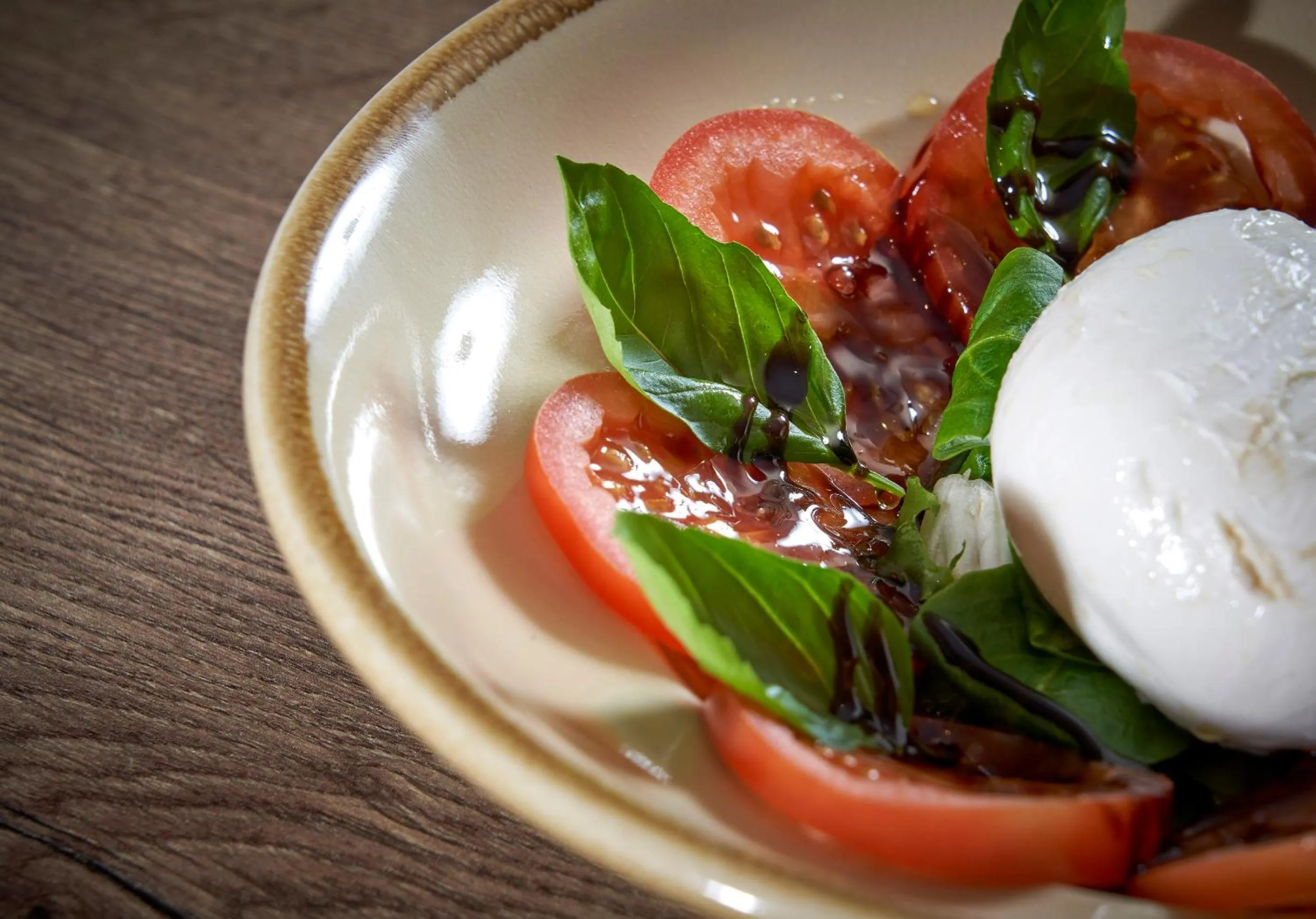 Restaurant/places to eat in Kingston Theatre Hotel