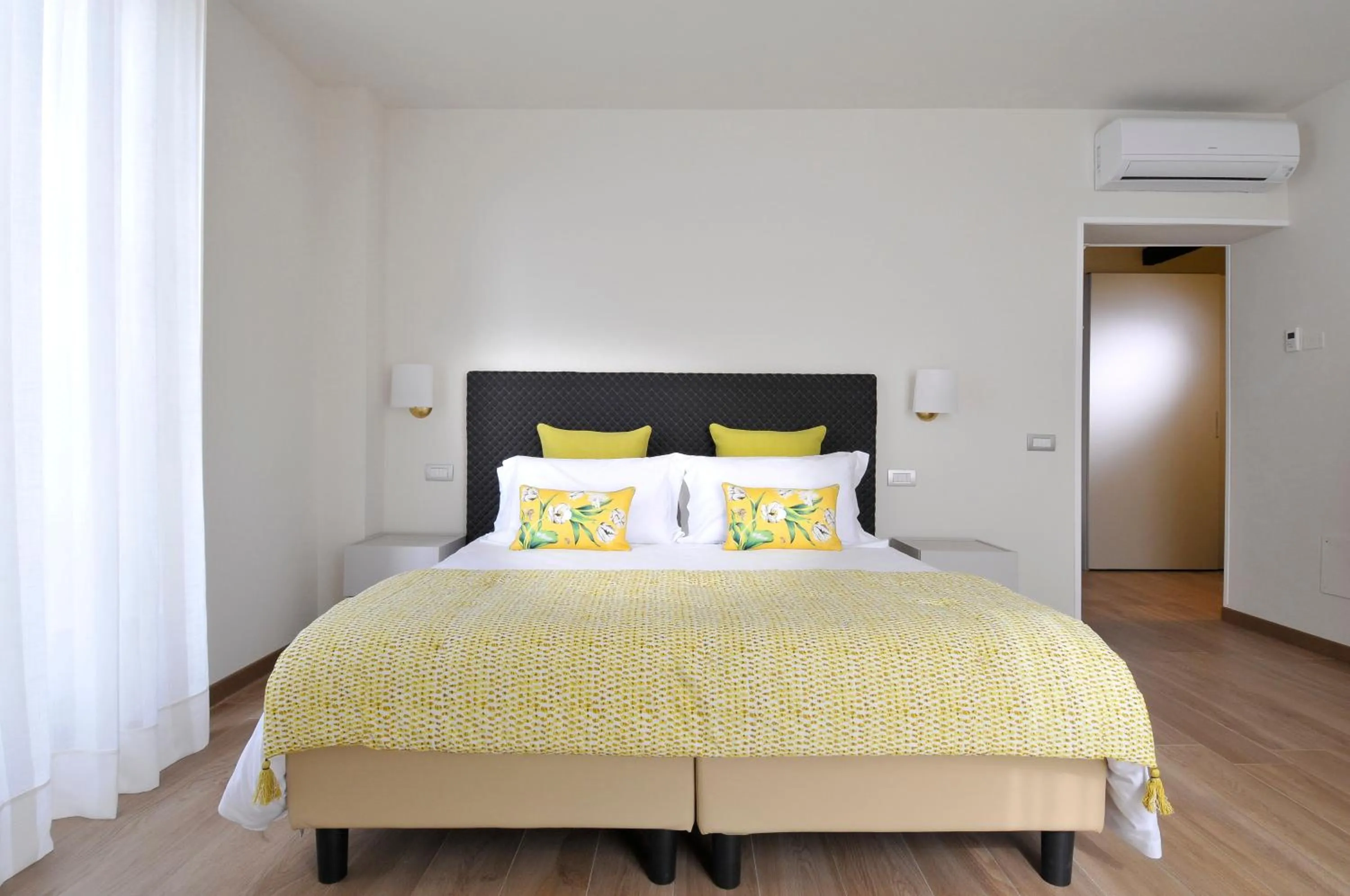 Photo of the whole room, Bed in Canto degli Aranci