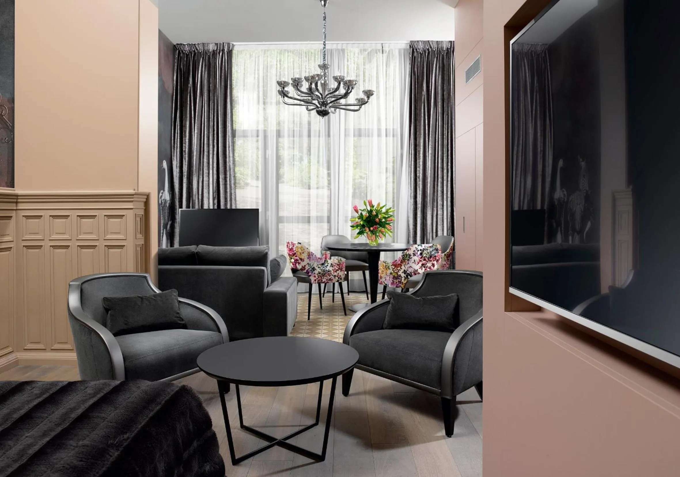 Seating area in Le Moon