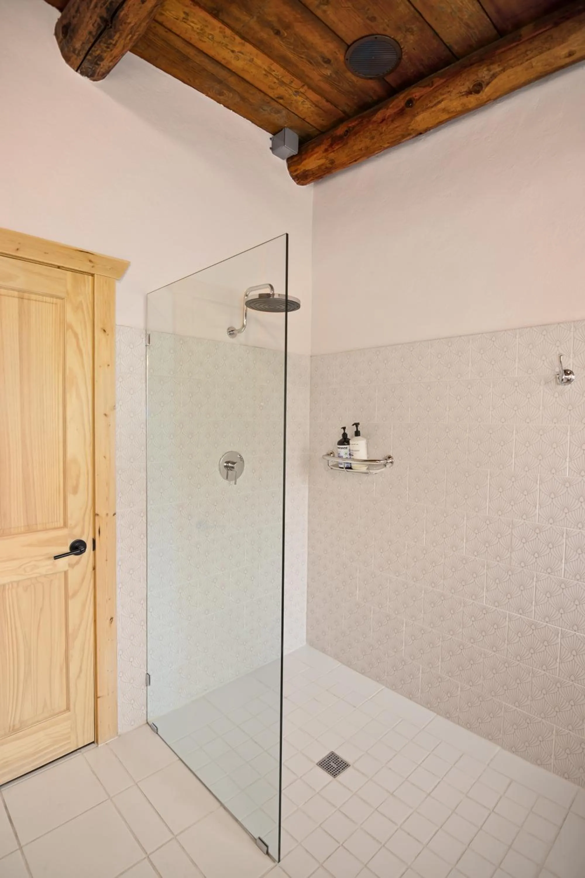 Shower in Willow Street Cottages