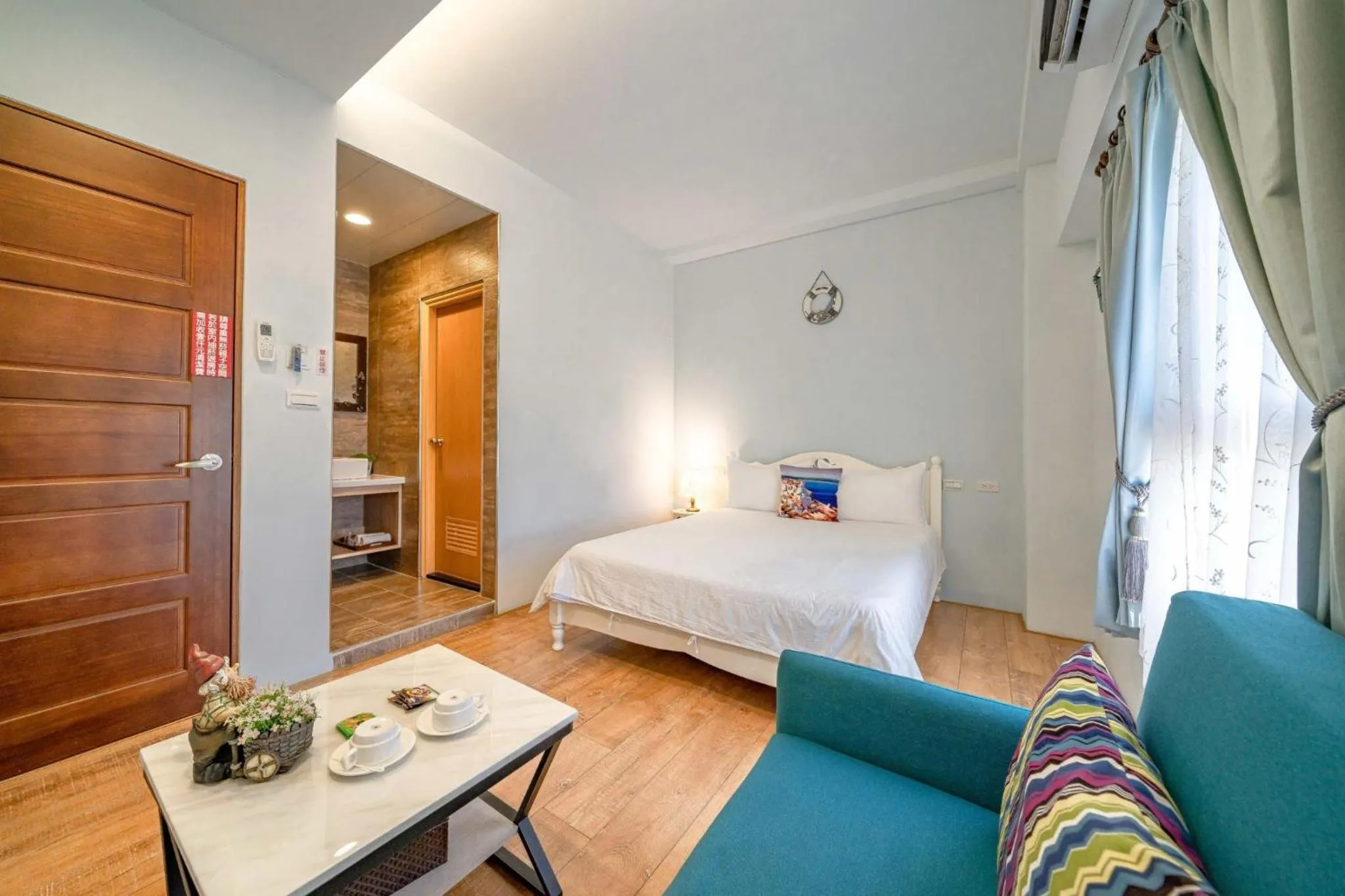 Bed in Aurora Castle