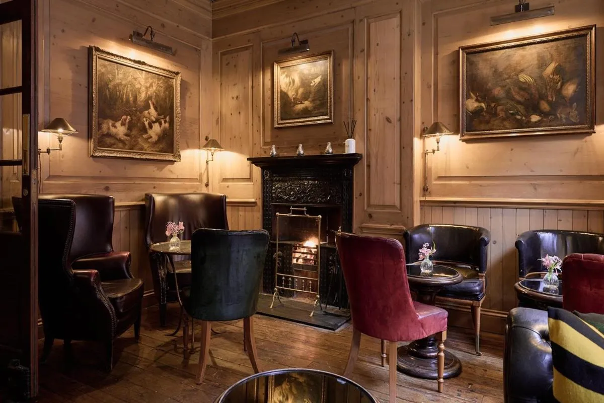 Lounge or bar in Durrants Hotel