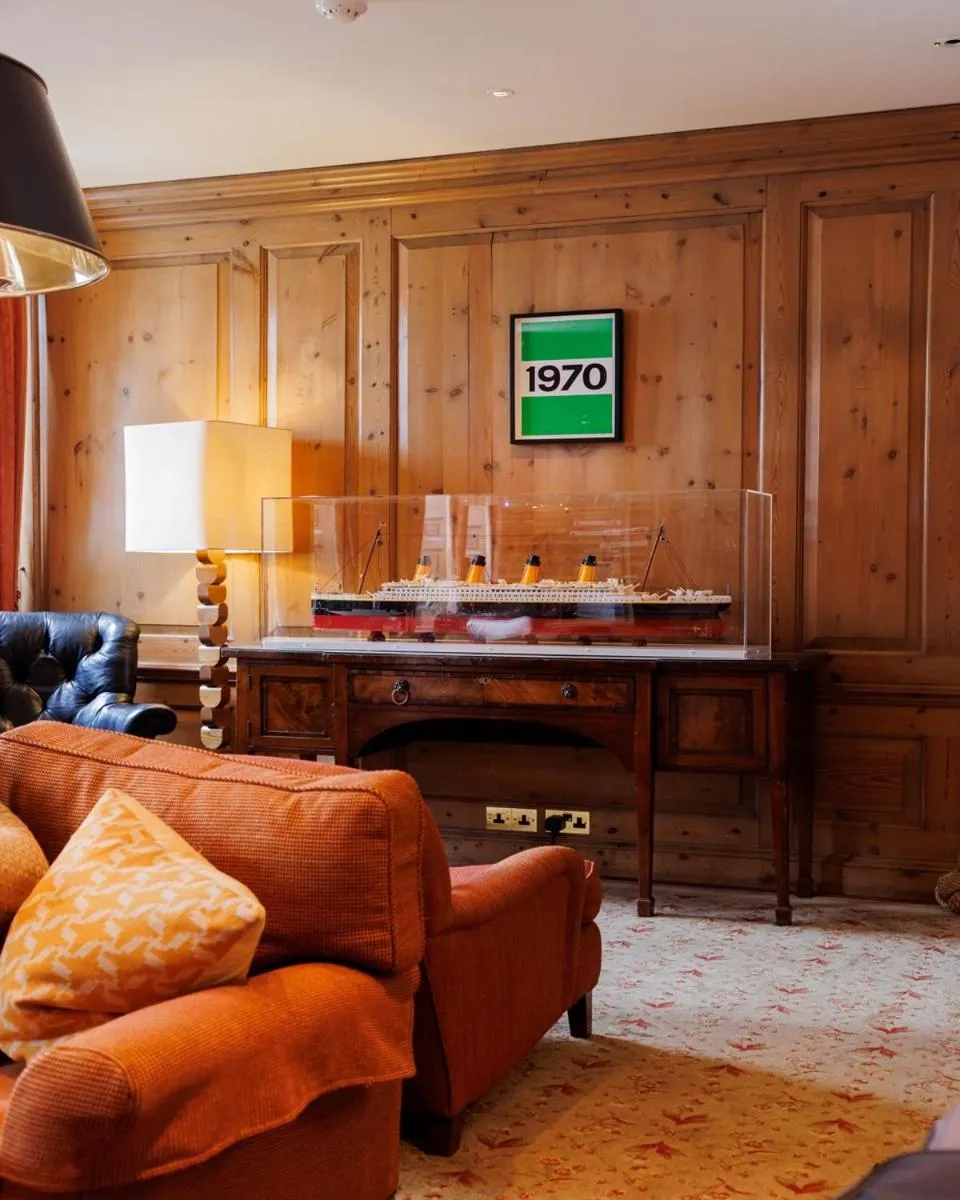 Lounge or bar in Durrants Hotel