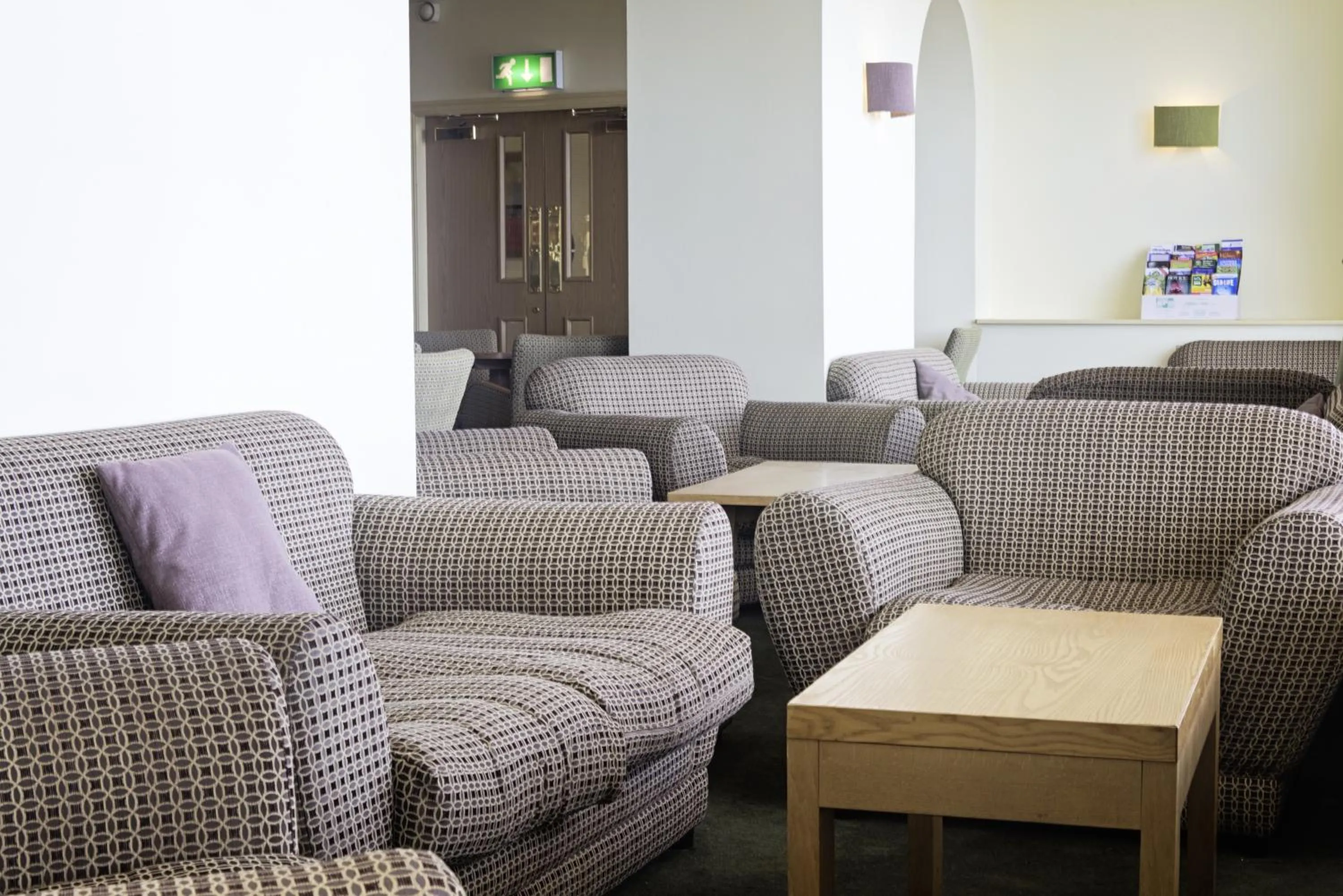 Lounge or bar in Carousel Hotel