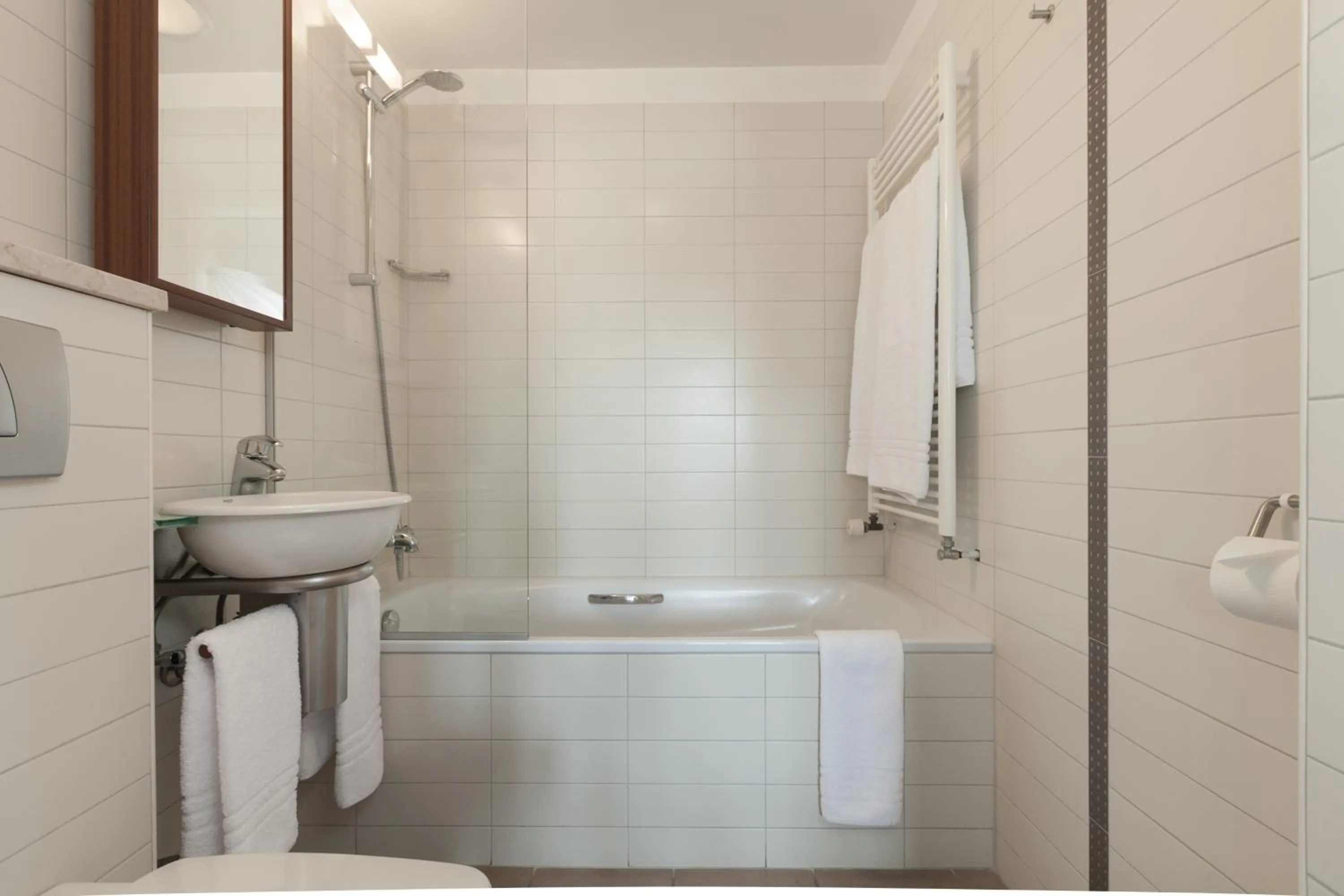 Bathroom in Hotel Ódinsvé