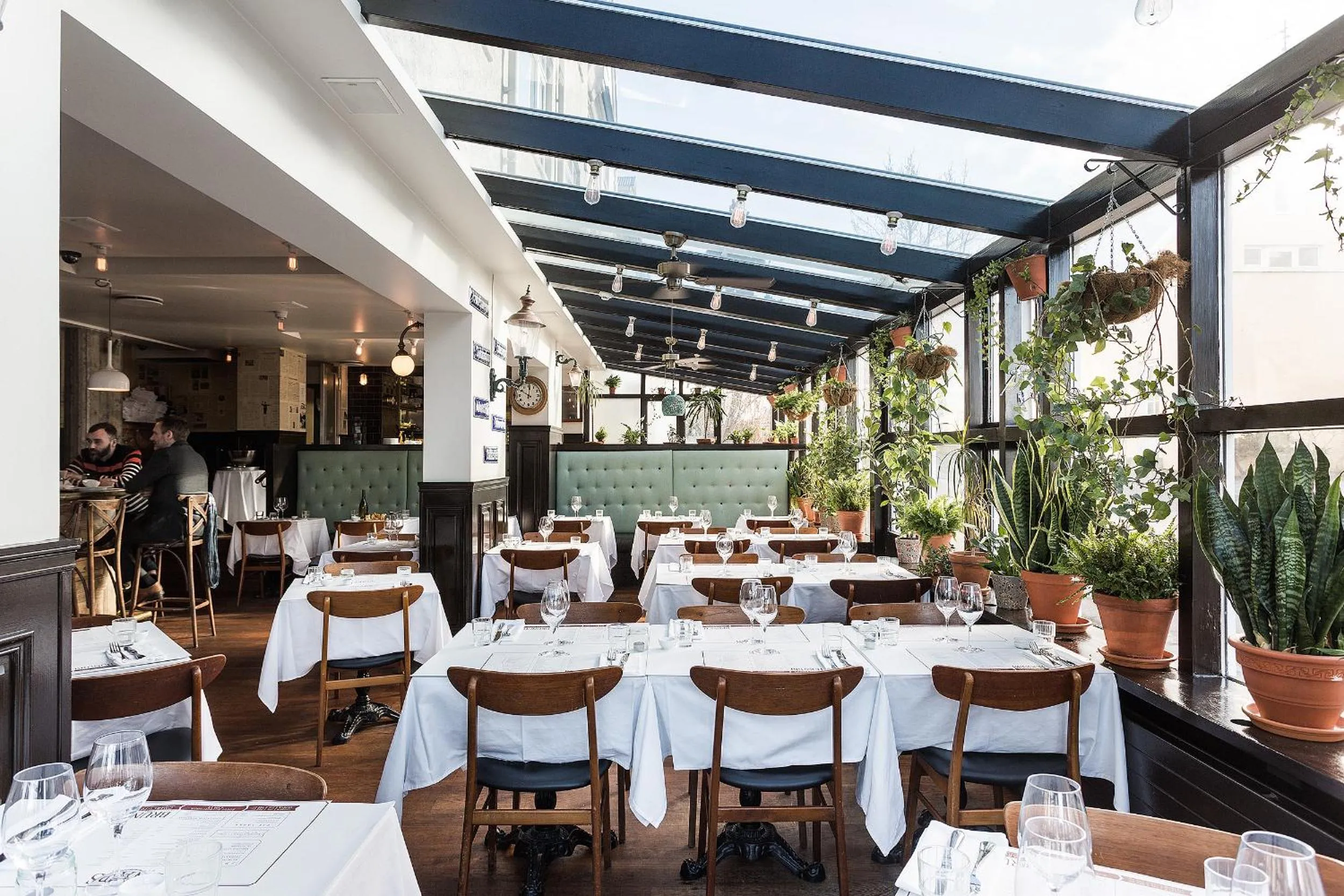 Restaurant/places to eat in Hotel Ódinsvé