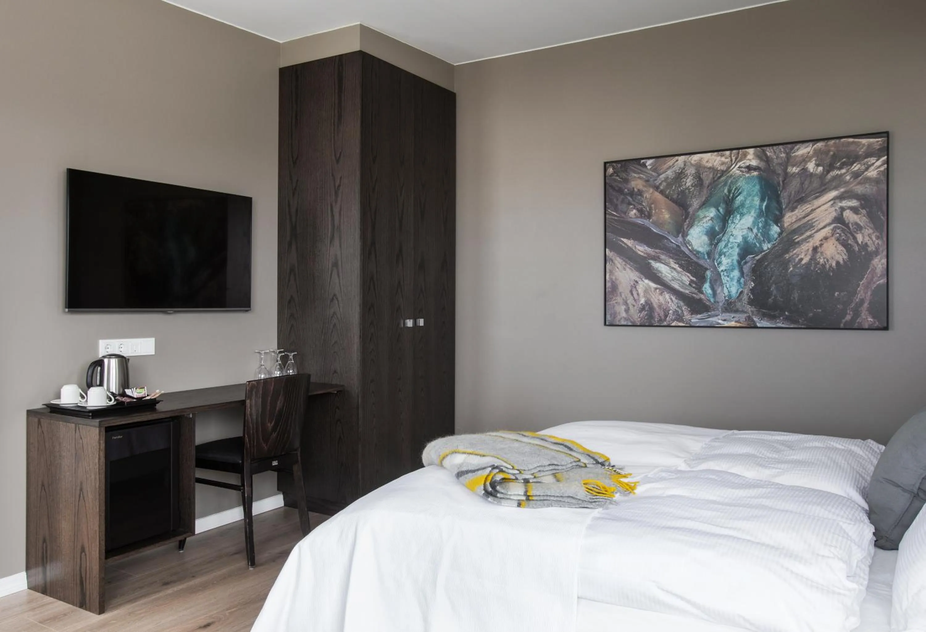 Photo of the whole room, Bed in Hotel Ódinsvé