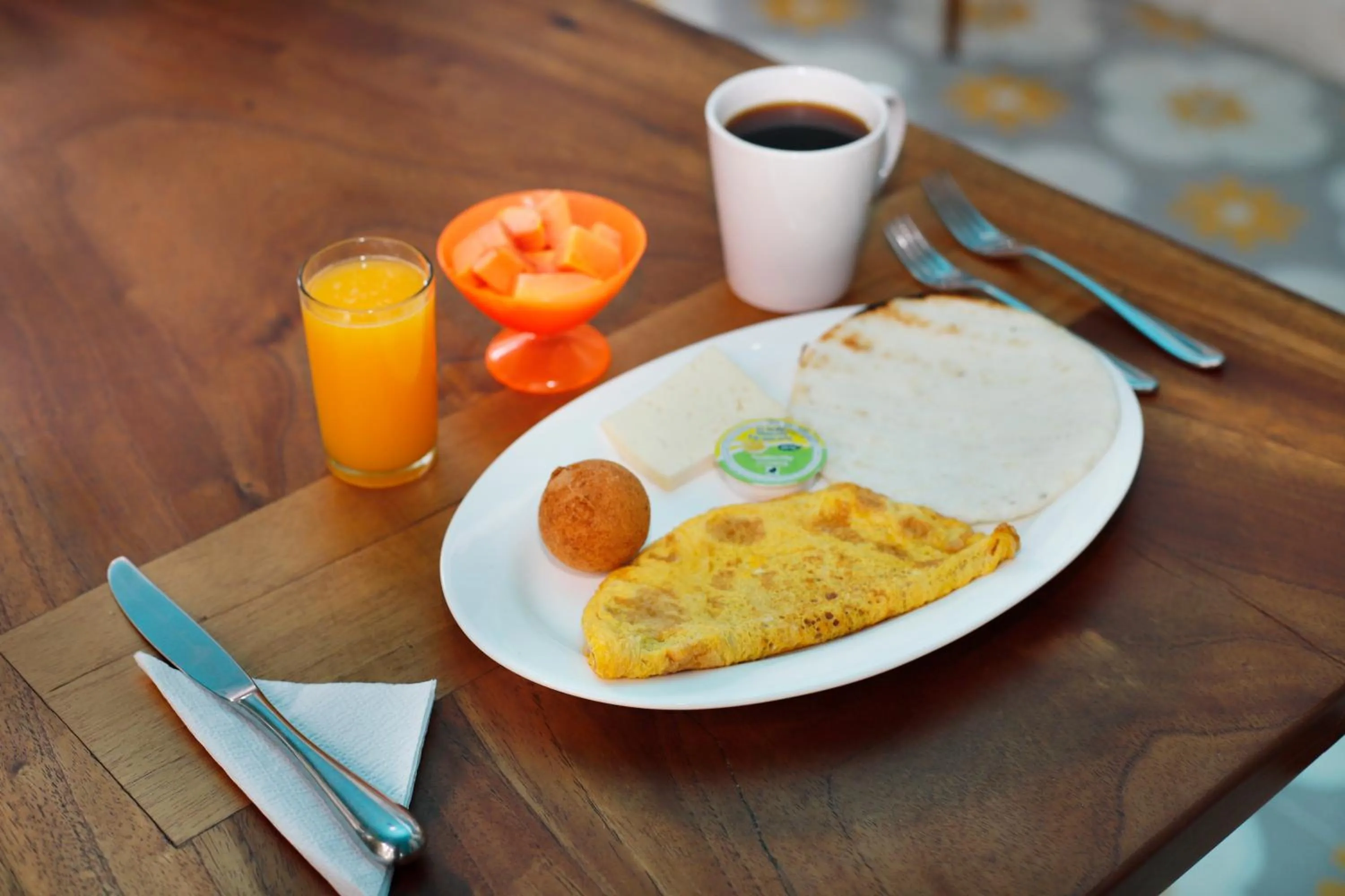 Food and drinks in Casa de las Dos Palmas