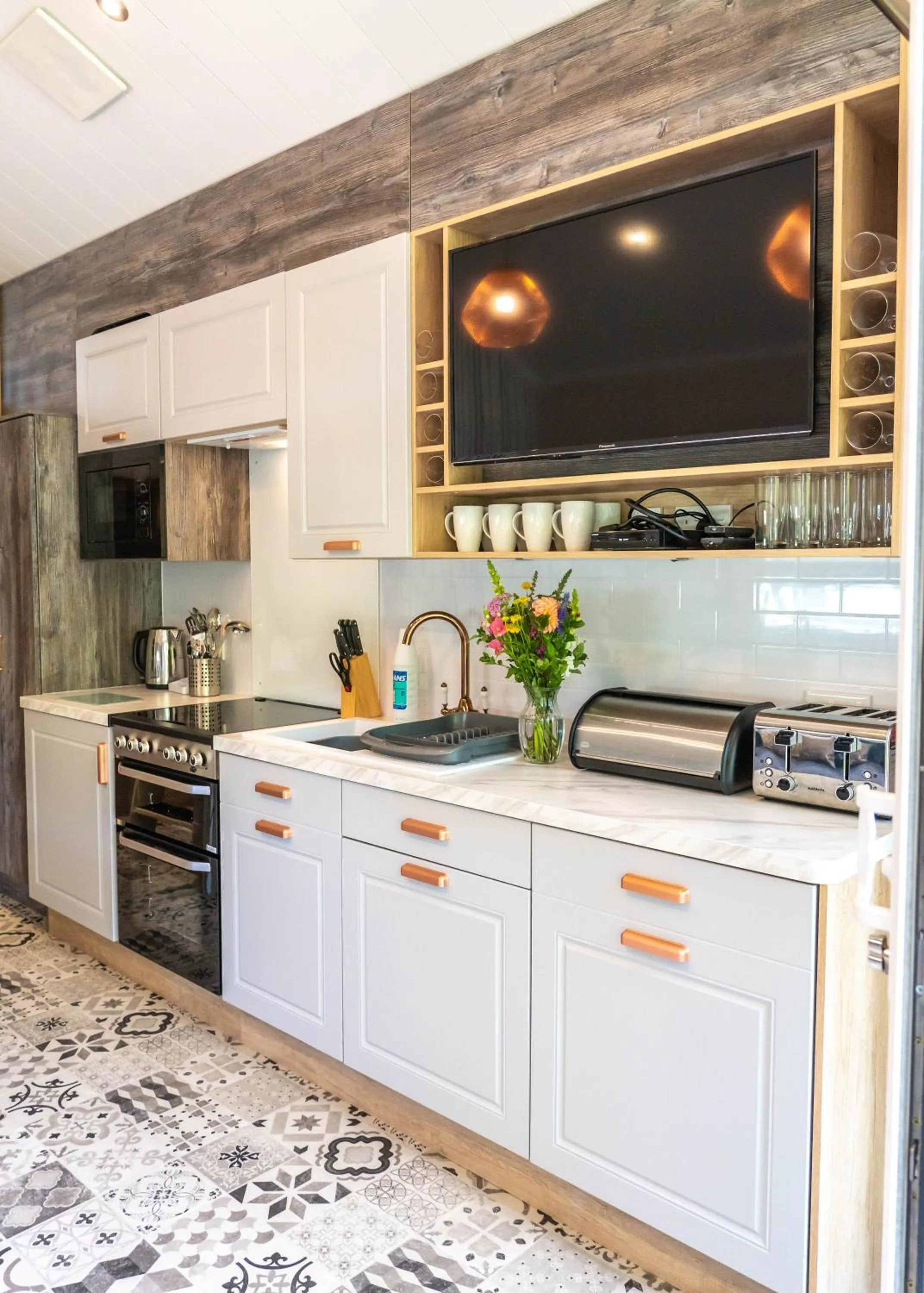 Kitchen or kitchenette in Newby Bridge Country Caravan Park