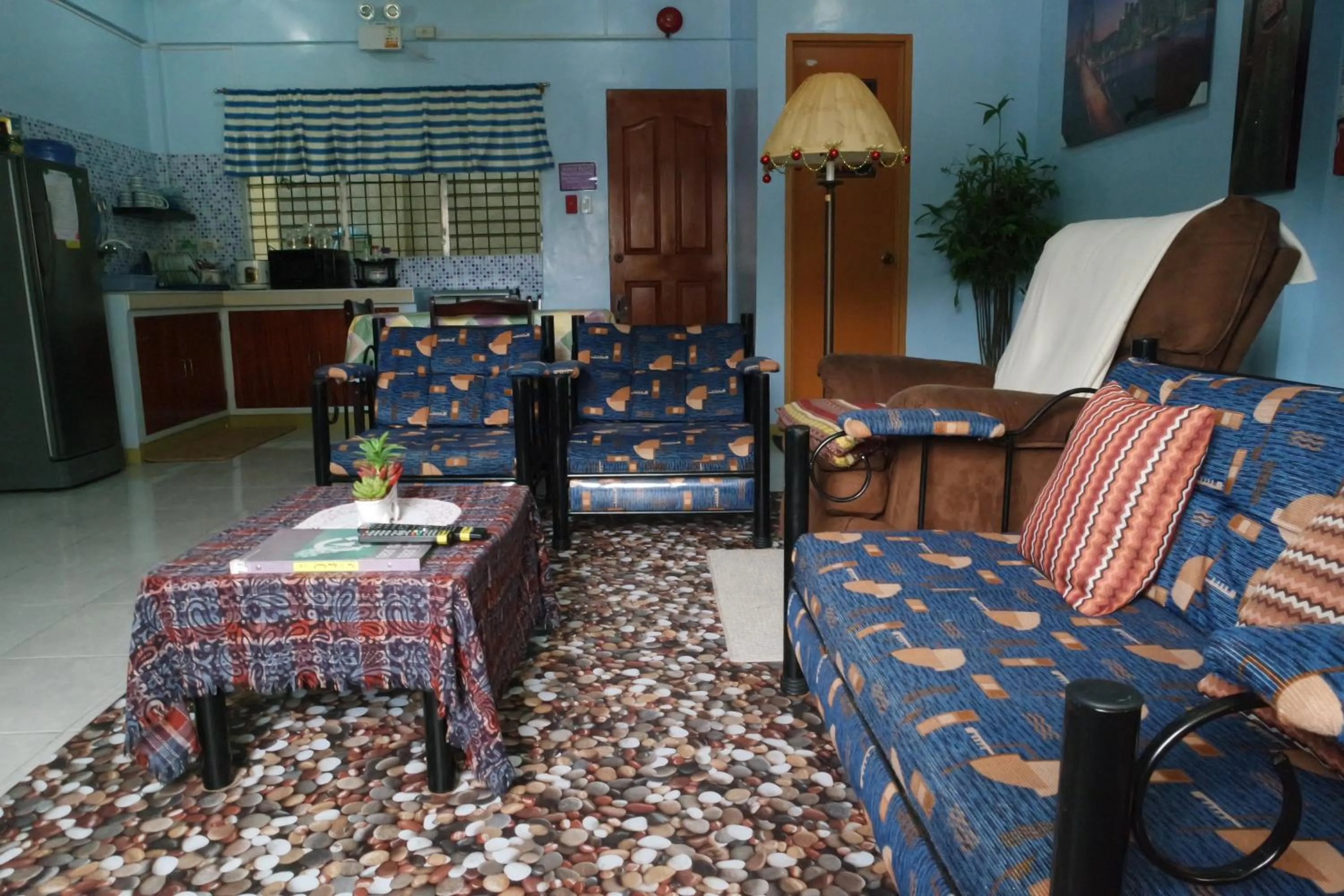 Seating area in Yoo C Apartment