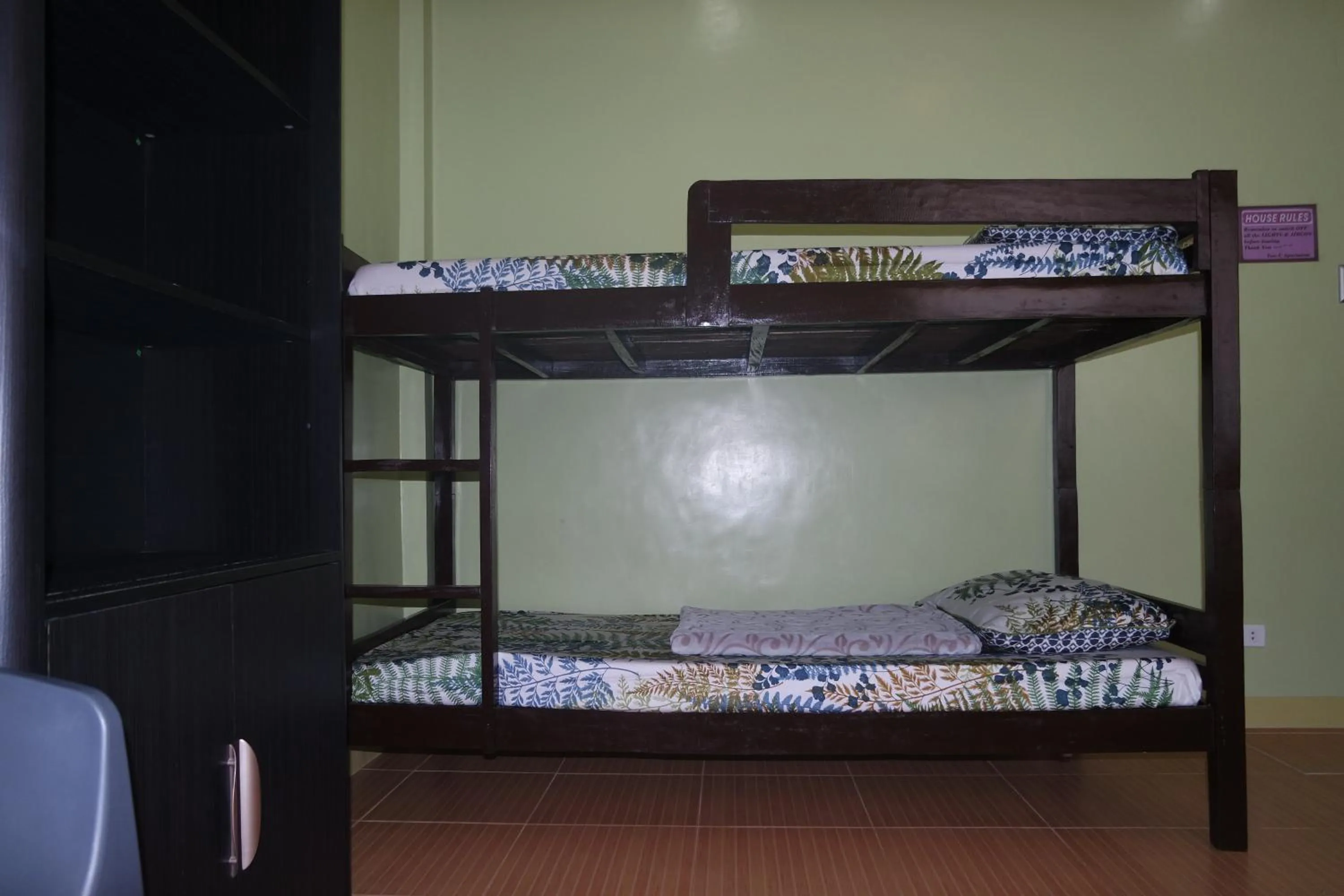 bunk bed, Bed in Yoo C Apartment