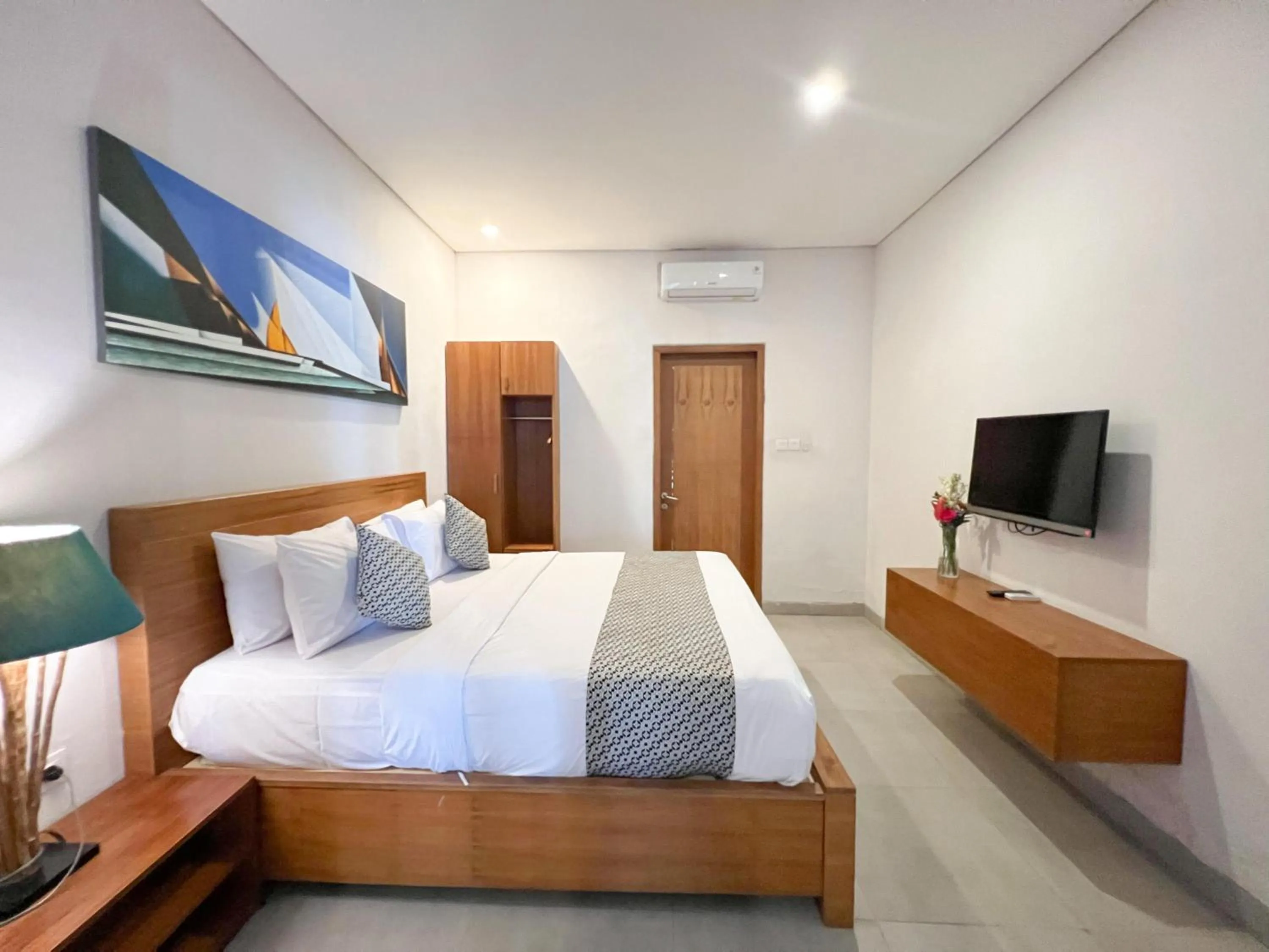 Bed in Apple Villa & Suite Seminyak