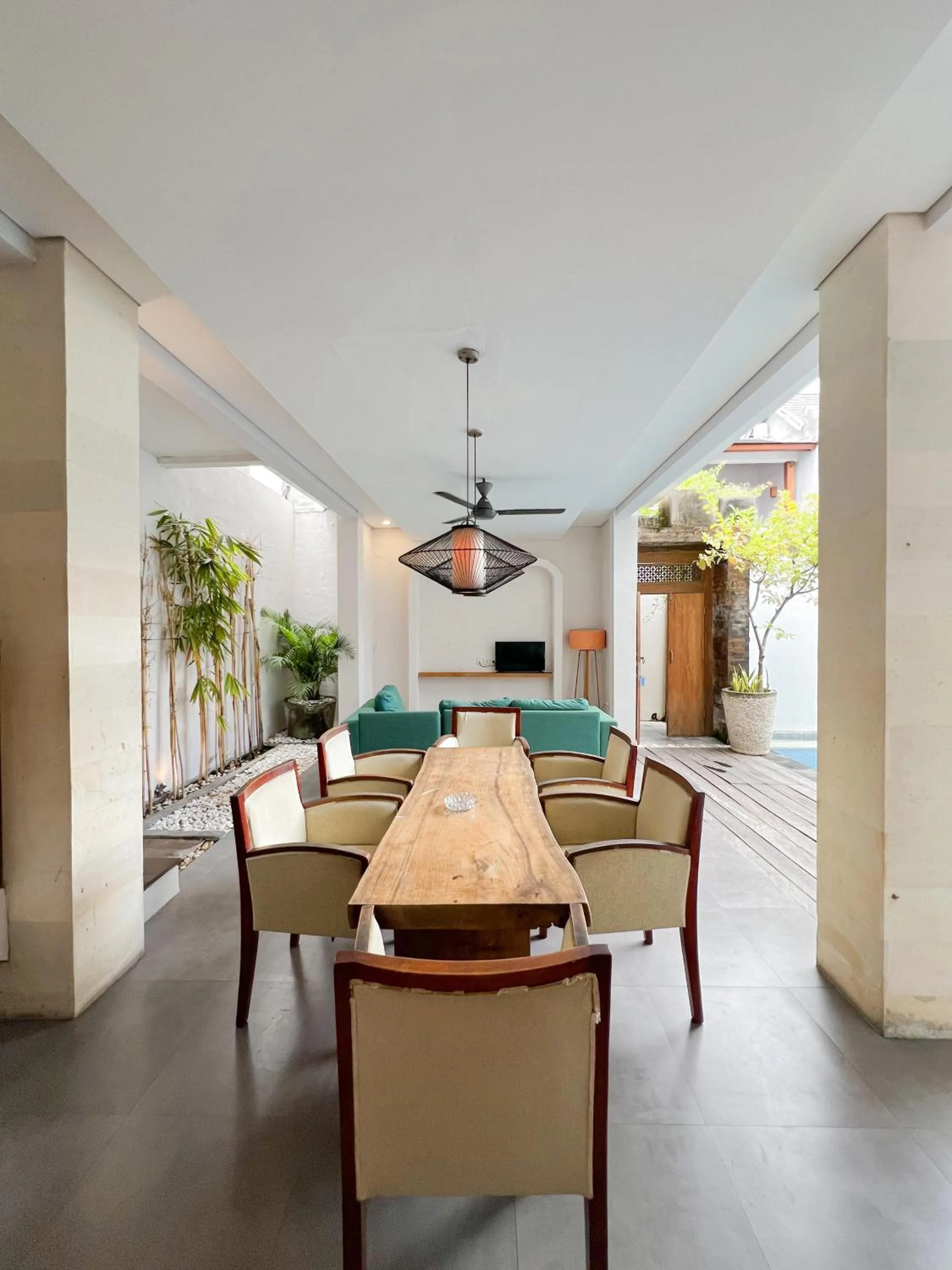 Apple Villa & Suite Seminyak