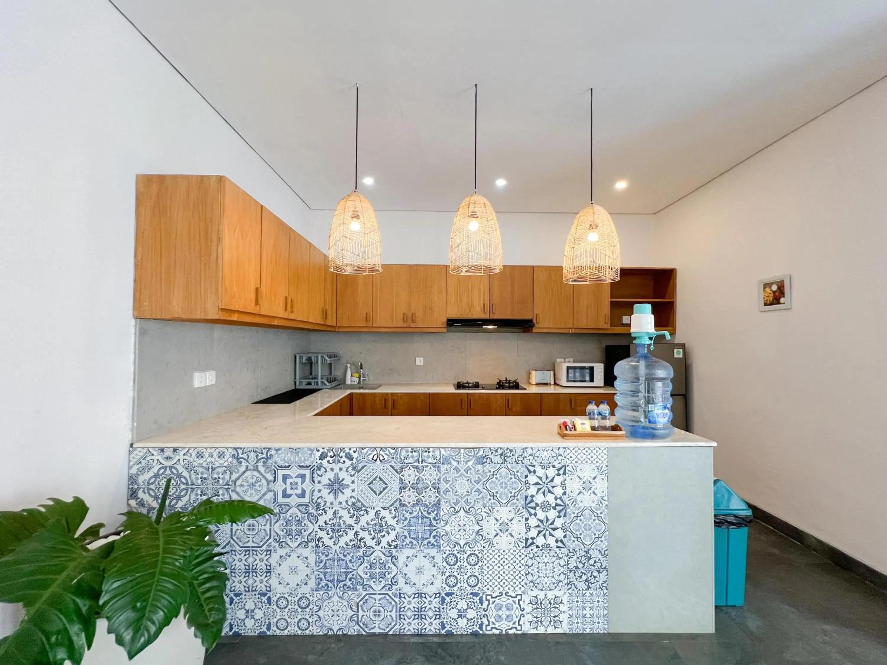 Kitchen or kitchenette in Apple Villa & Suite Seminyak