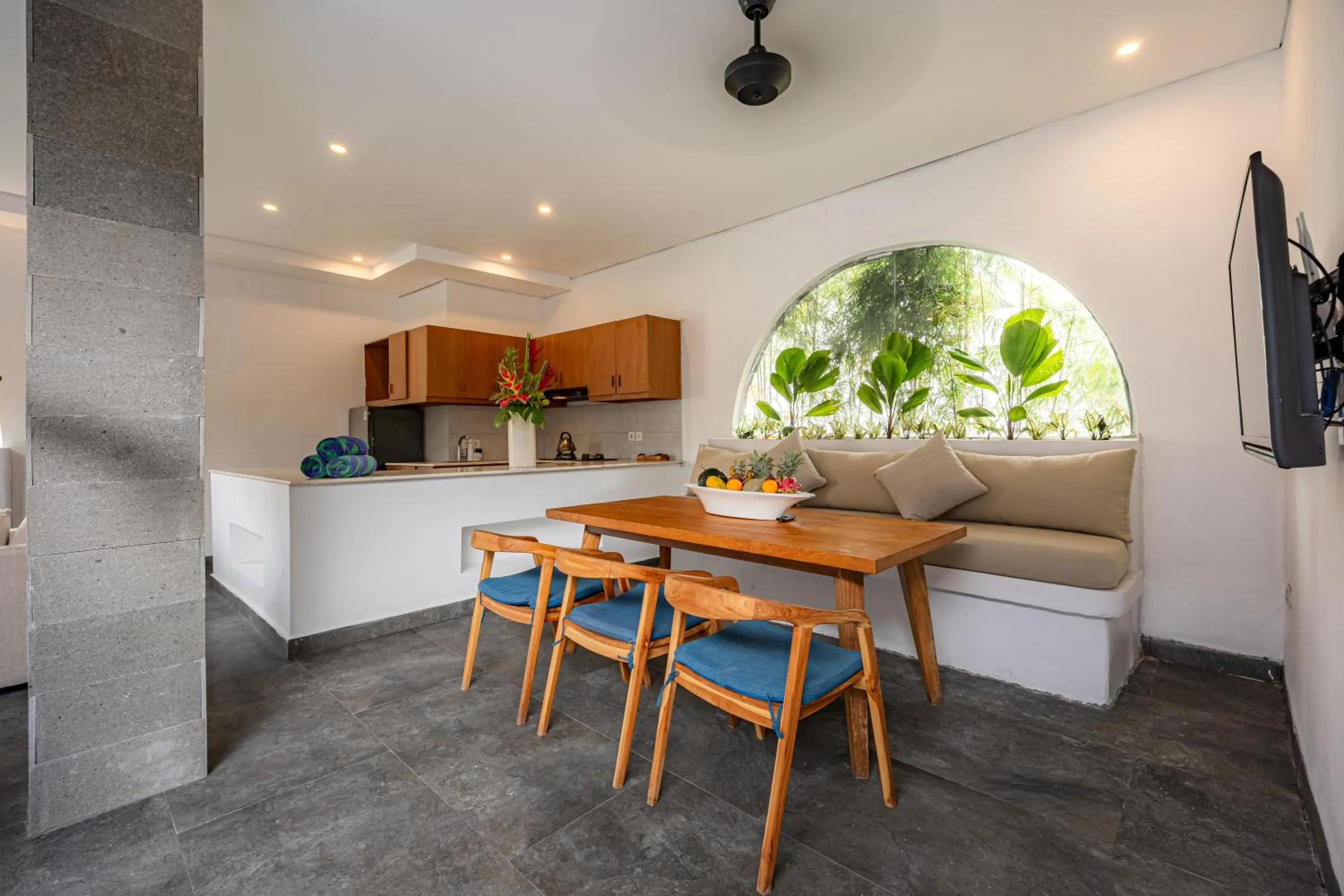 Apple Villa & Suite Seminyak