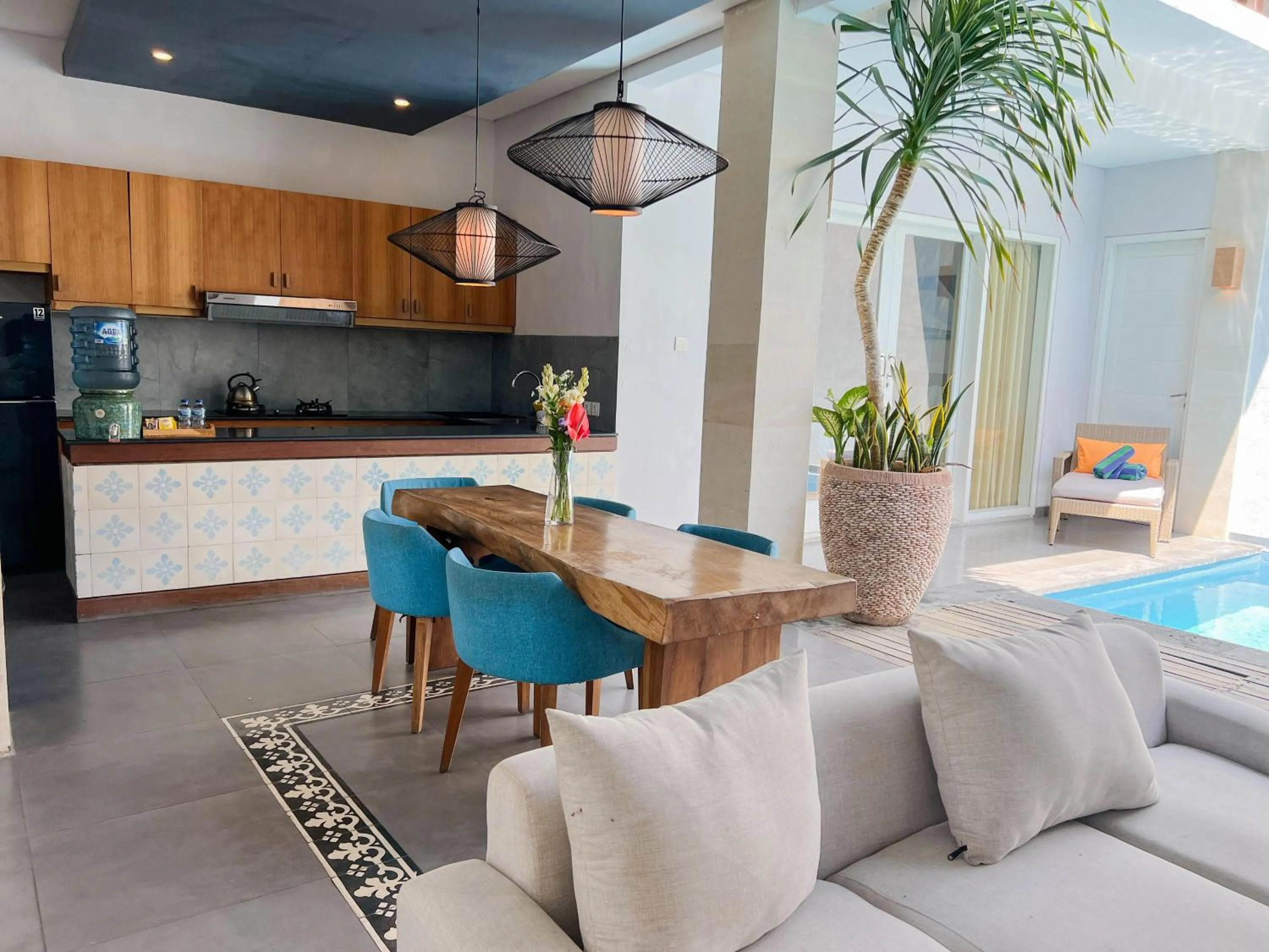 Apple Villa & Suite Seminyak