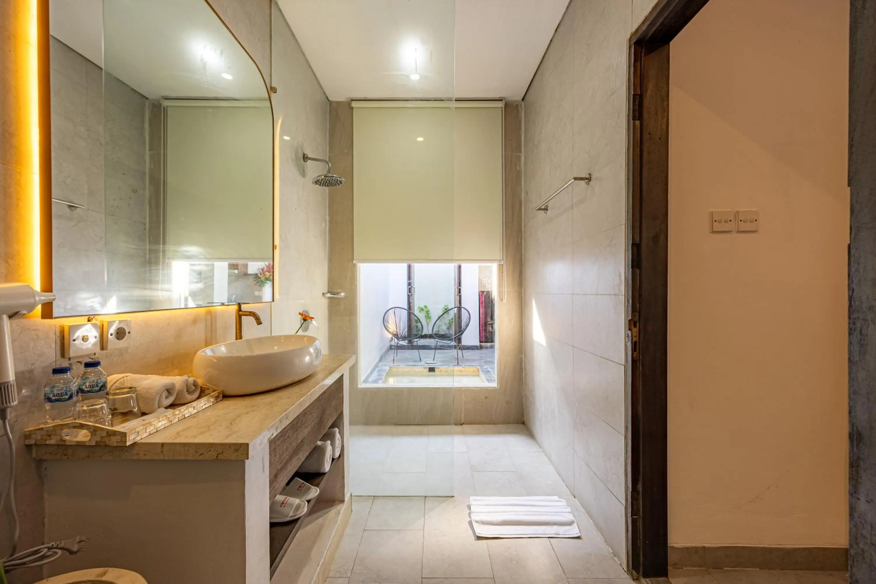 Apple Villa & Suite Seminyak