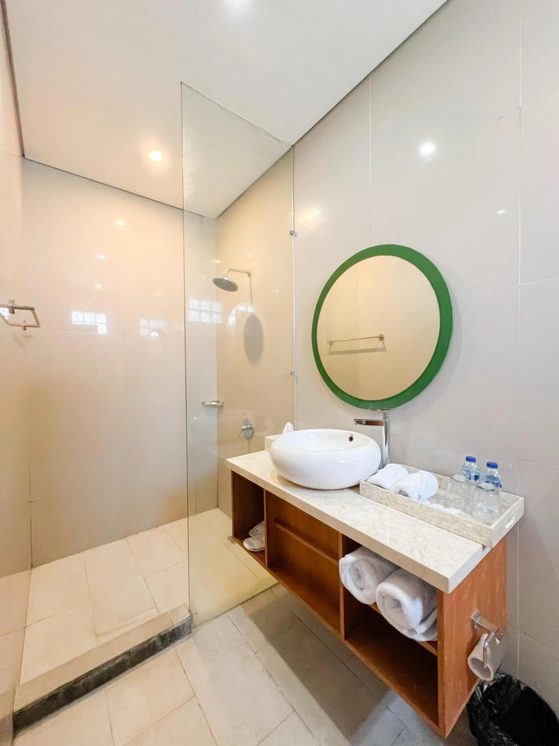 Apple Villa & Suite Seminyak