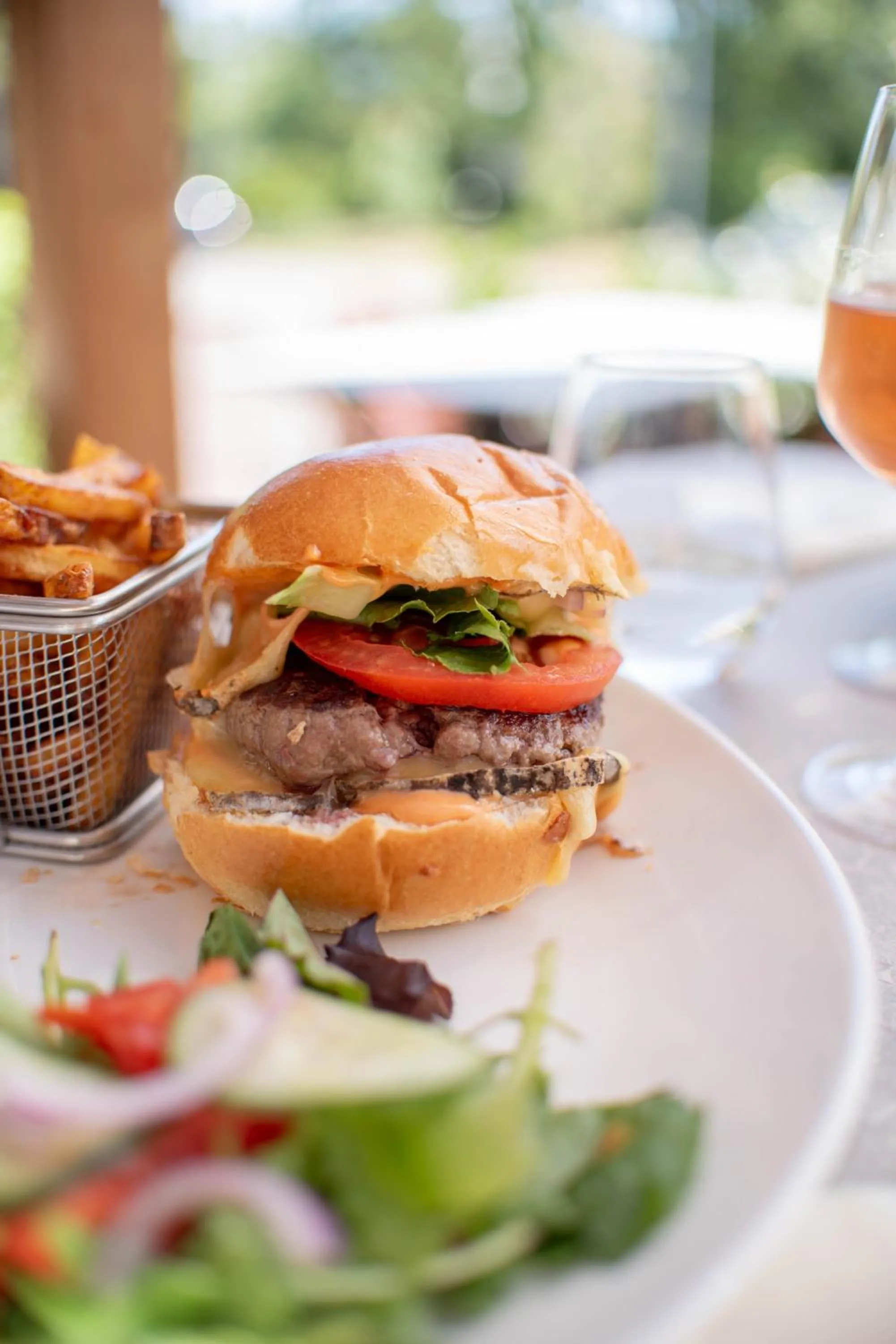 Restaurant/places to eat in Hotel du Parc Euromédecine by AKENA